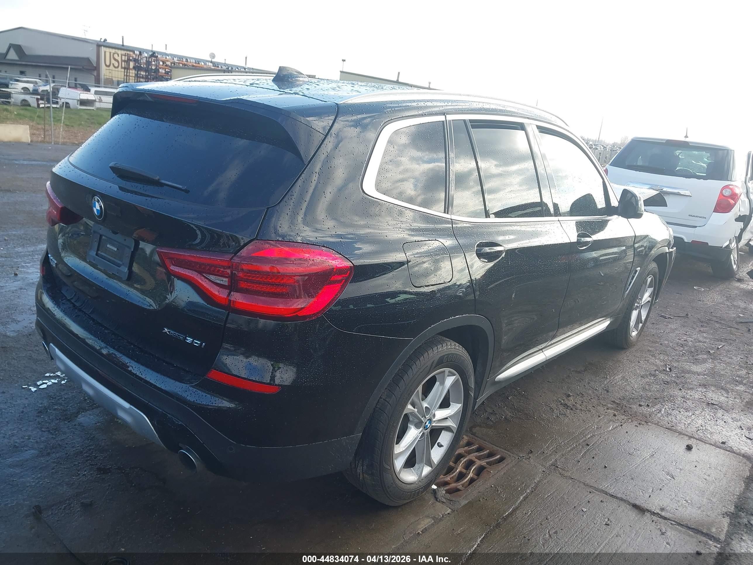 2020 BMW X3 VIN 5UXTY5C01LLT36711 IAAI salvage auction — Front End, Clear (Michigan), sold $5,800 on 2026-10-06 (photo 4)