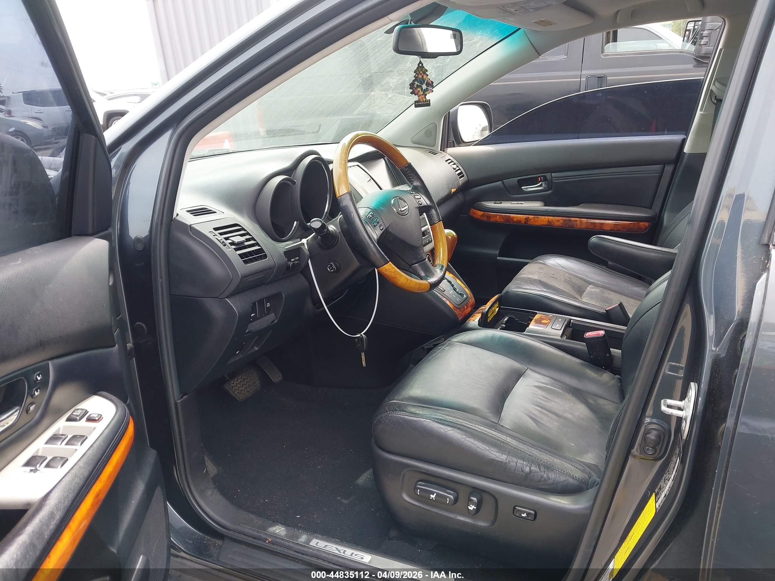 2008 Lexus RX 350 VIN 2T2GK31U58C027686 IAAI salvage auction — Side, Salvage (California), sold $1,300 on 2026-07-06 (photo 5)