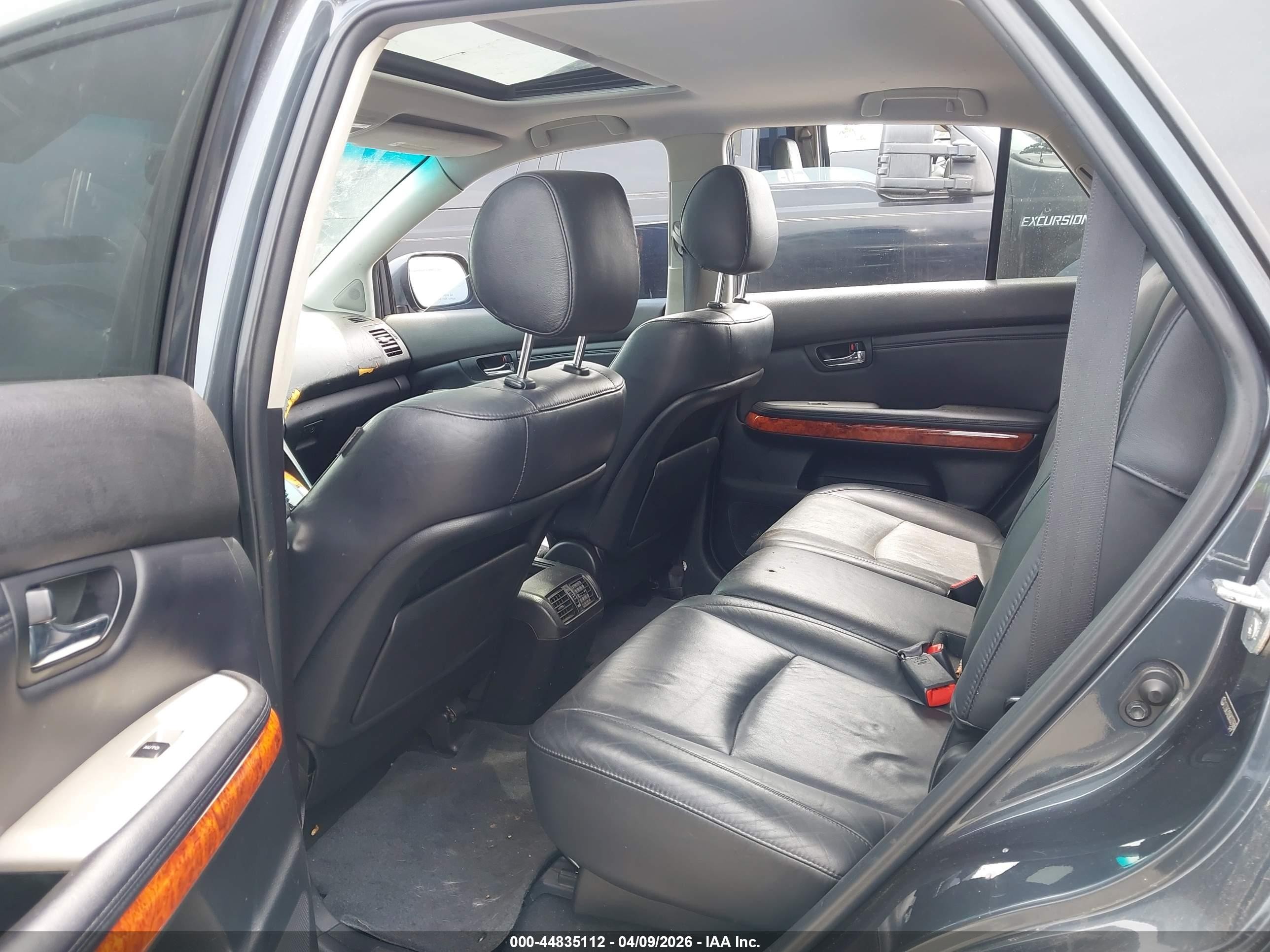 2008 Lexus RX 350 VIN 2T2GK31U58C027686 IAAI salvage auction — Side, Salvage (California), sold $1,300 on 2026-07-06 (photo 8)