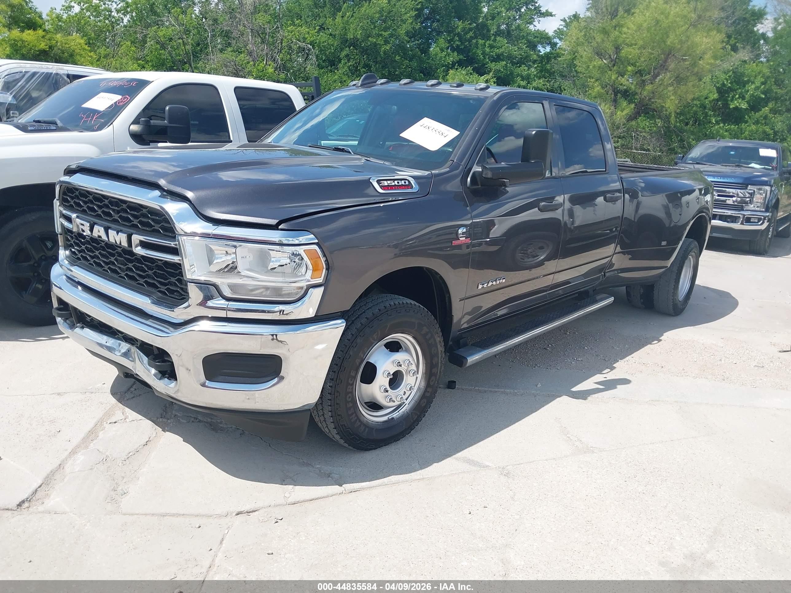 2021 Ram 3500 VIN 3C63RPGLXMG671650 IAAI salvage auction — Repossession, Clear (Texas), sold $18,250 on 2026-04-13 (photo 2)