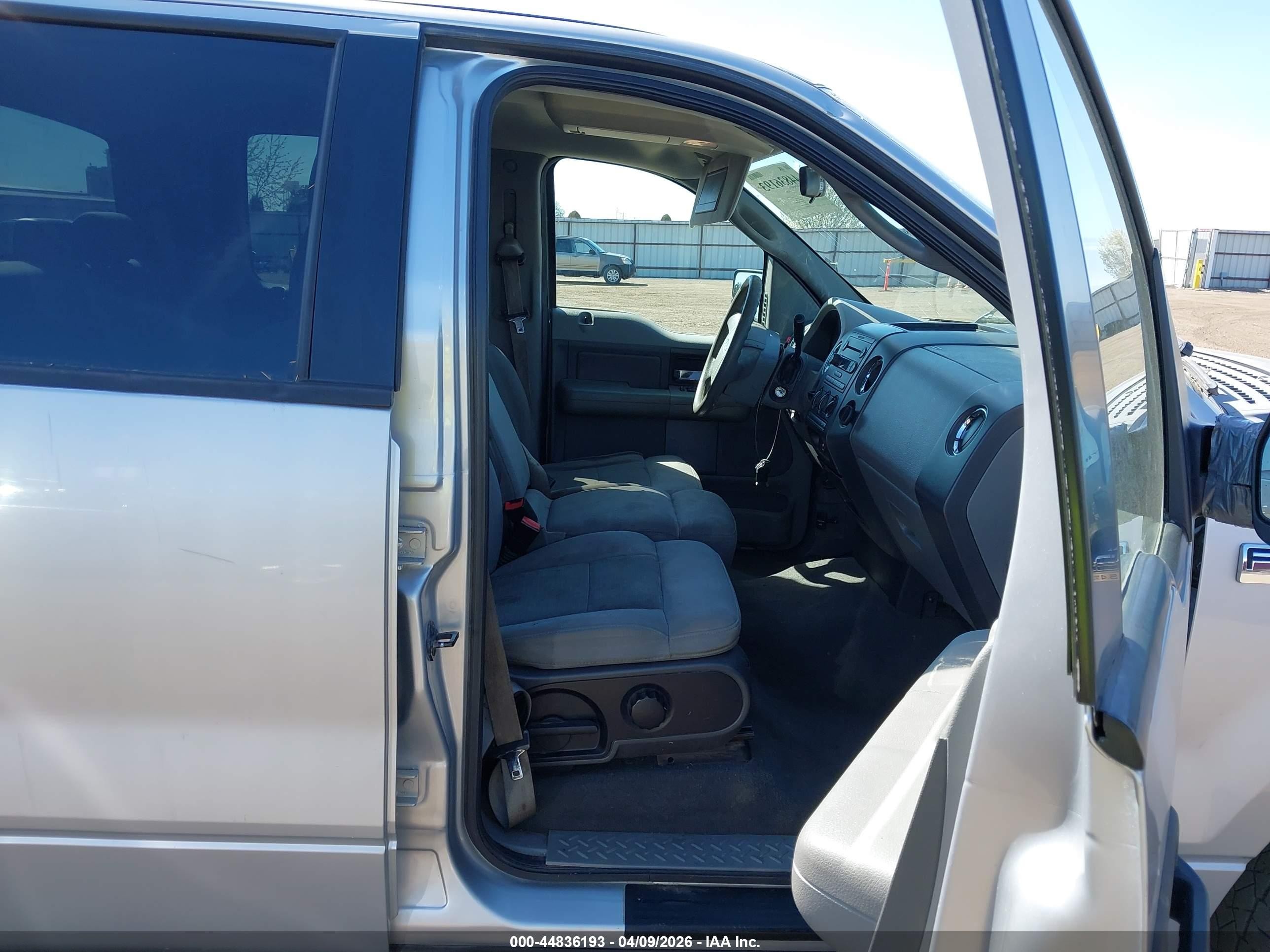 2005 Ford F-150 VIN 1FTPW125X5FA26671 IAAI salvage auction — Front End, Clear (Washington), sold $650 on 2026-07-07 (photo 5)