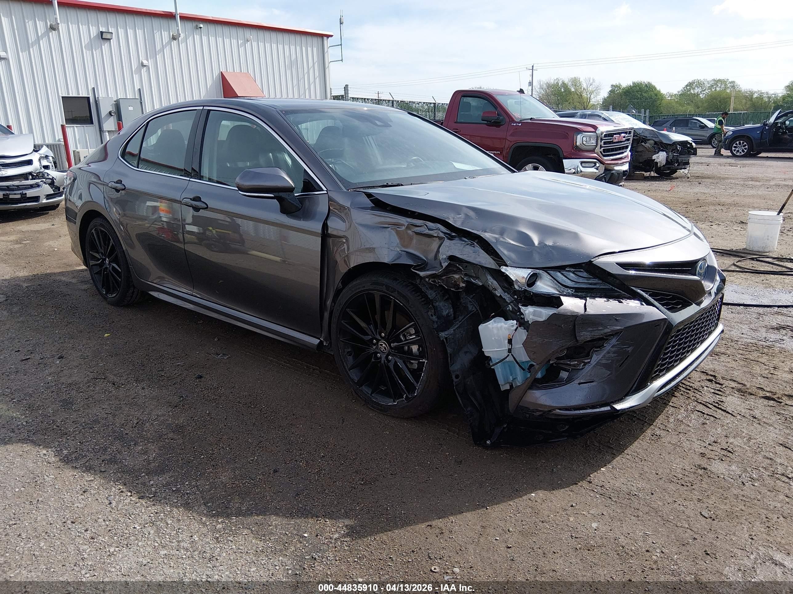 2024 Toyota Camry Hybrid VIN 4T1K31AKXRU073979 — IAAI salvage auction photo