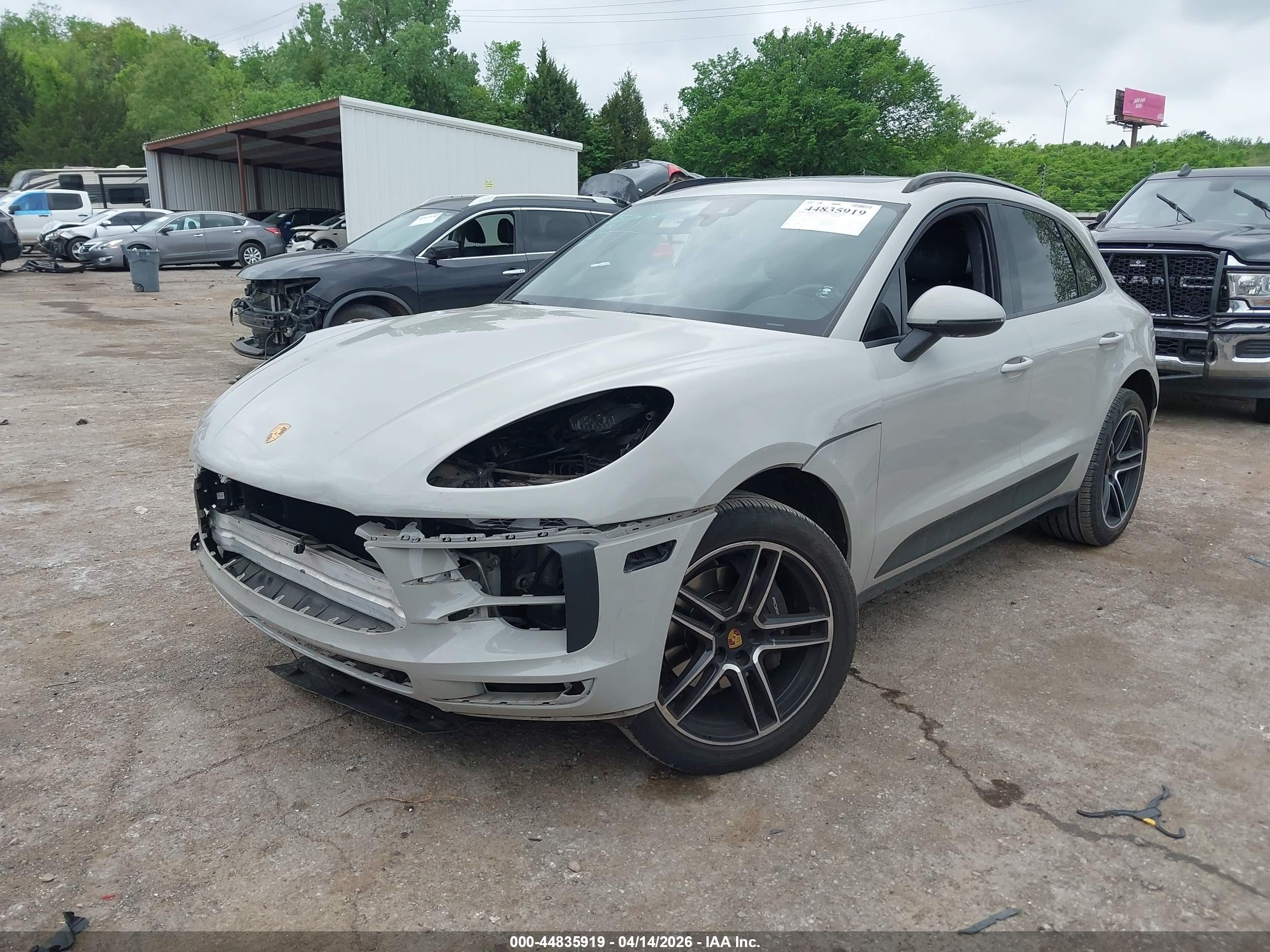 2021 Porsche Macan VIN WP1AA2A56MLB09721 IAAI salvage auction — Front End, Clear (Oklahoma), sold $16,150 on 2026-07-01 (photo 2)