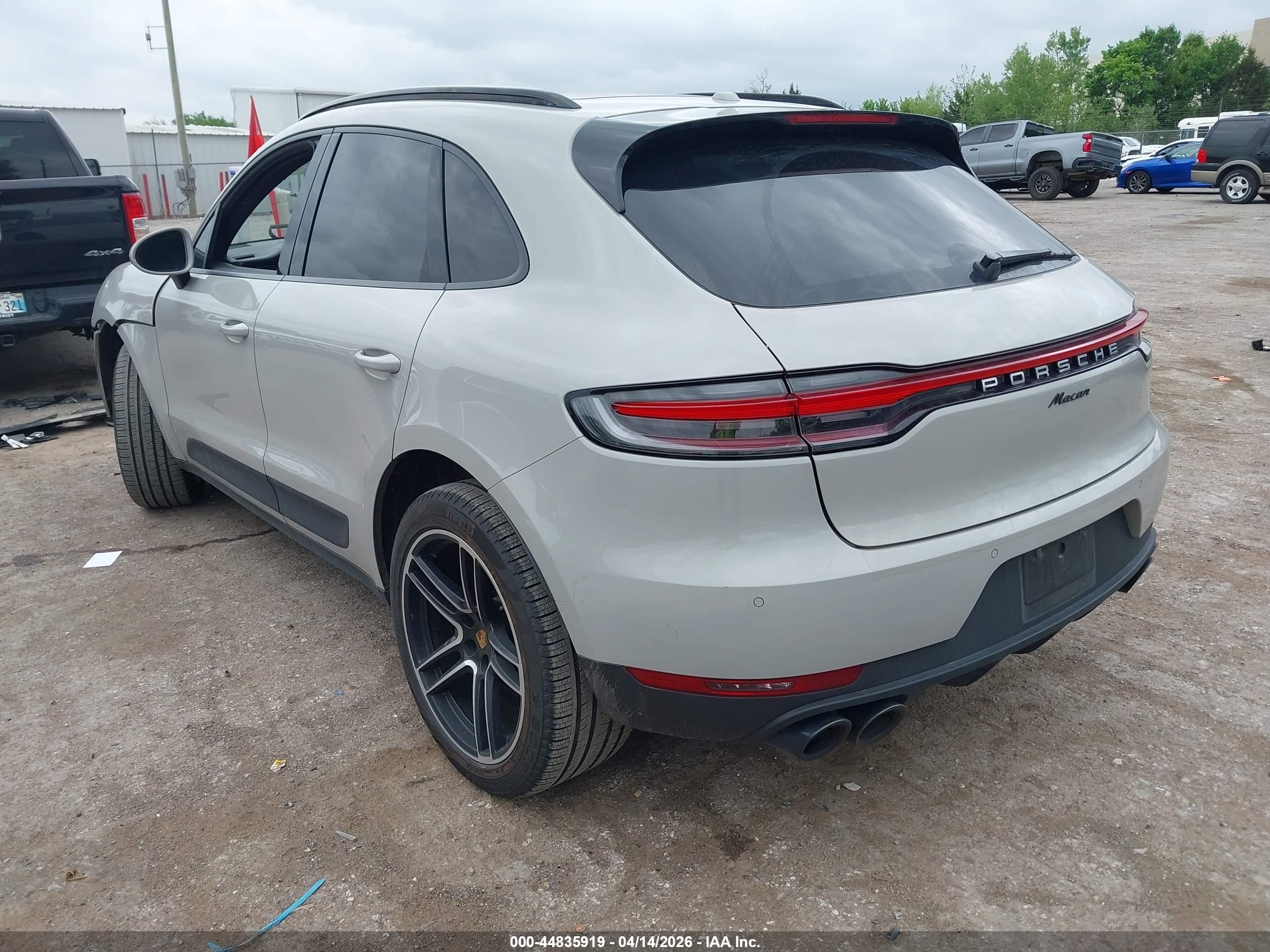 2021 Porsche Macan VIN WP1AA2A56MLB09721 IAAI salvage auction — Front End, Clear (Oklahoma), sold $16,150 on 2026-07-01 (photo 3)