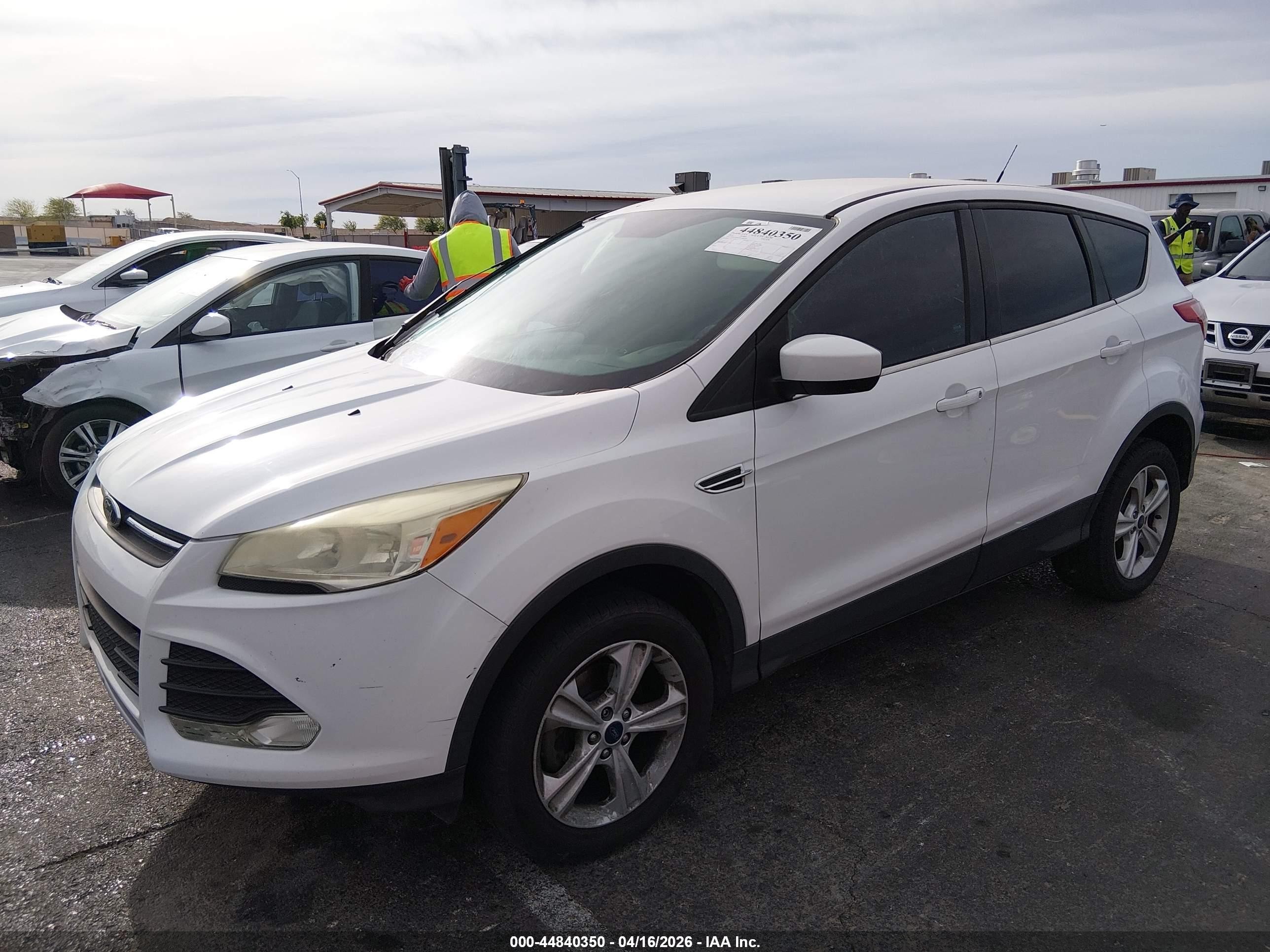 2014 Ford Escape VIN 1FMCU0GX5EUB64389 IAAI salvage auction — Normal Wear, Salvage (Texas), sold $100 on 2026-07-10 (photo 2)