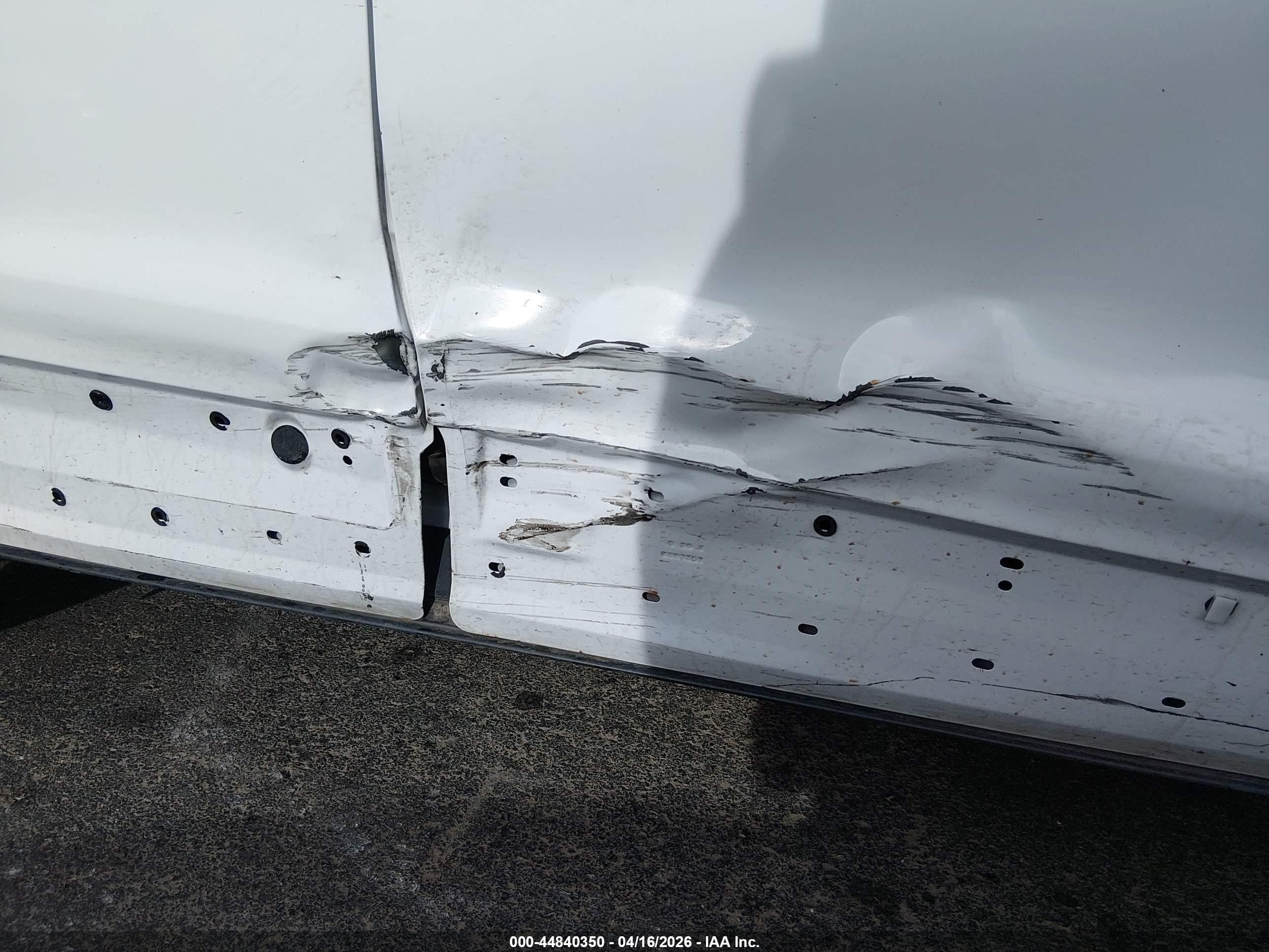 2014 Ford Escape VIN 1FMCU0GX5EUB64389 IAAI salvage auction — Normal Wear, Salvage (Texas), sold $100 on 2026-07-10 (photo 6)