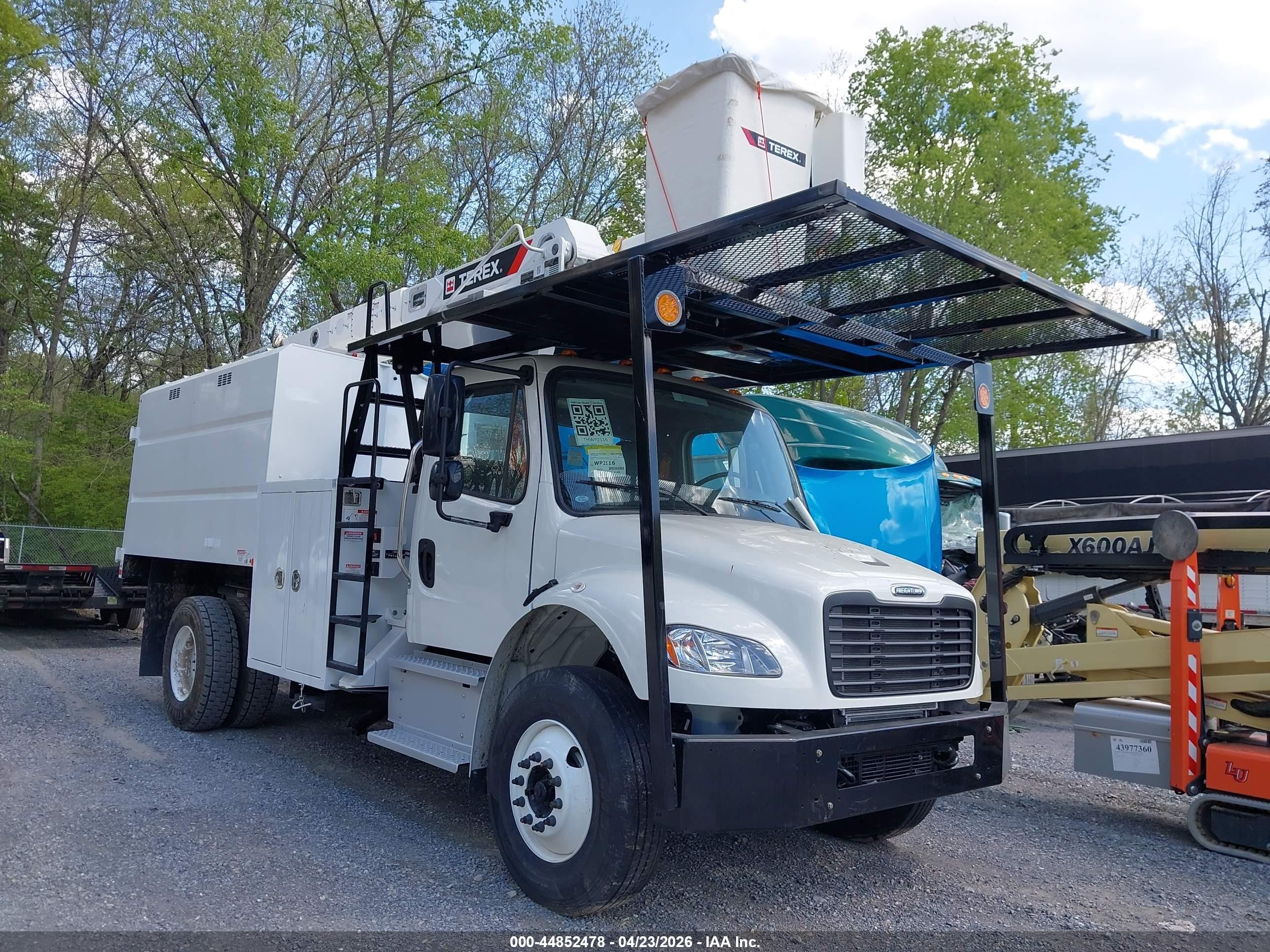 2026 Freightliner M2 106 VIN 1FVACWFD8THWP2116 — IAAI salvage auction photo