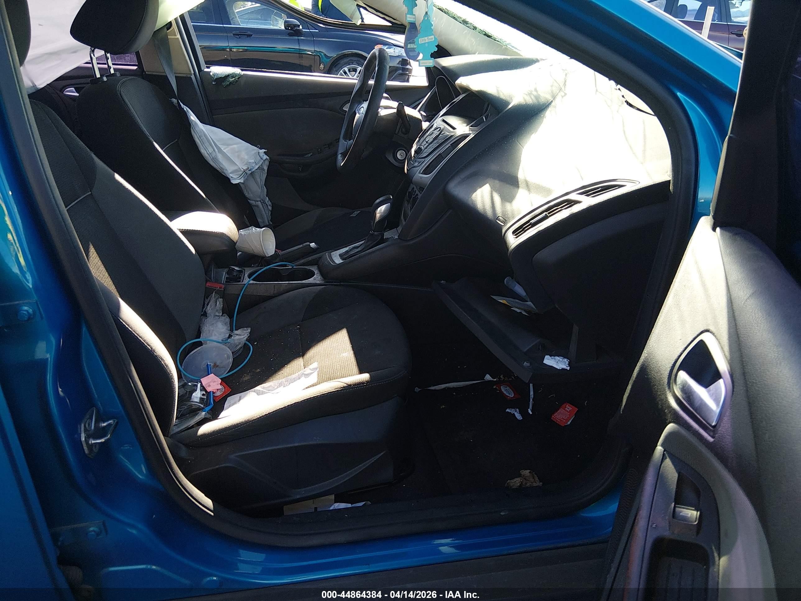 2014 Ford Focus VIN 1FADP3F22EL399397 IAAI salvage auction — Biohazard/Chemical, Salvage (Nevada), sold $100 on 2026-07-10 (photo 5)
