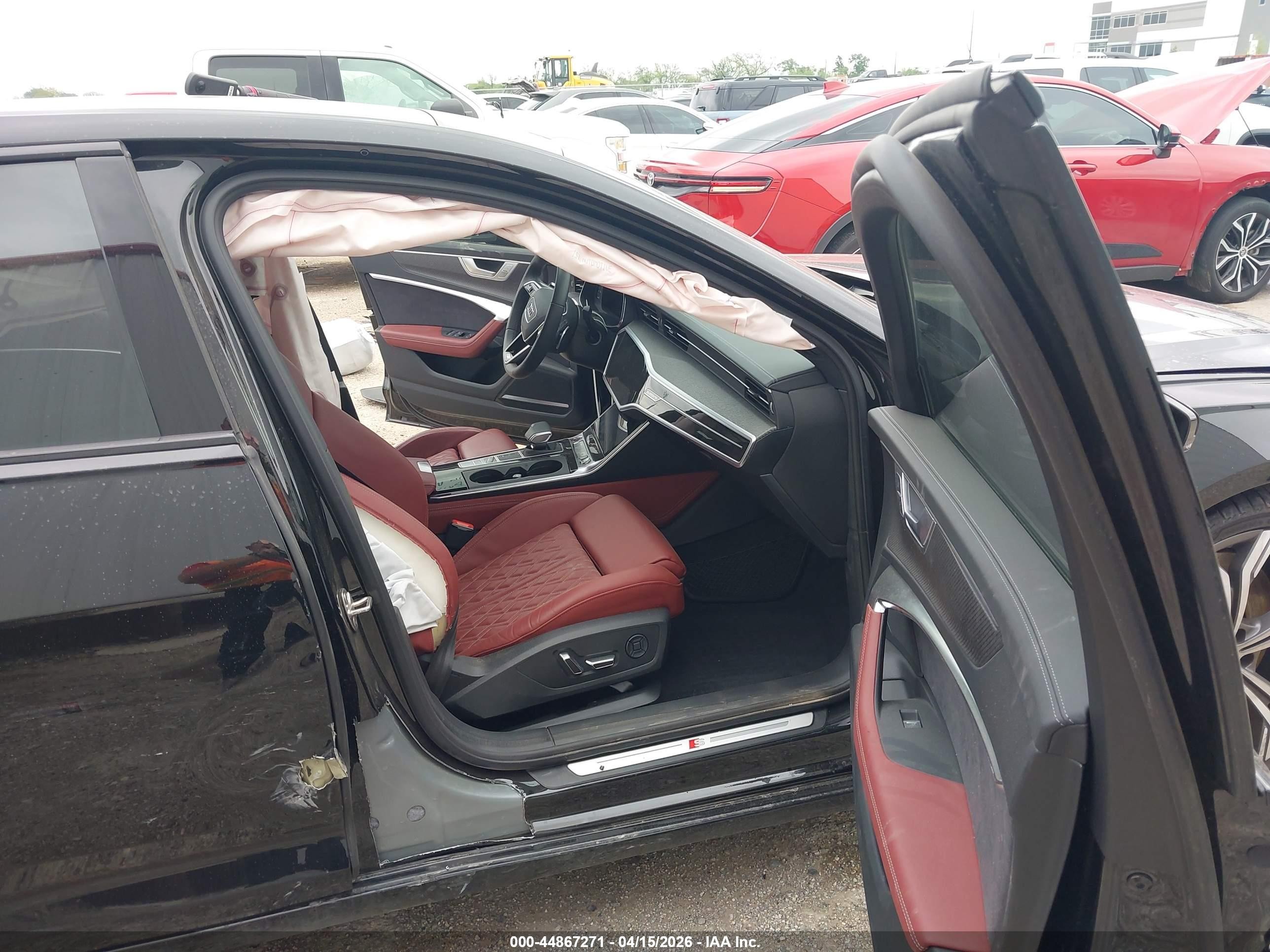 2025 Audi S6 VIN WAUEFBF26SN046315 IAAI salvage auction — Side, Original (Texas), sold $31,500 on 2026-05-26 (photo 5)