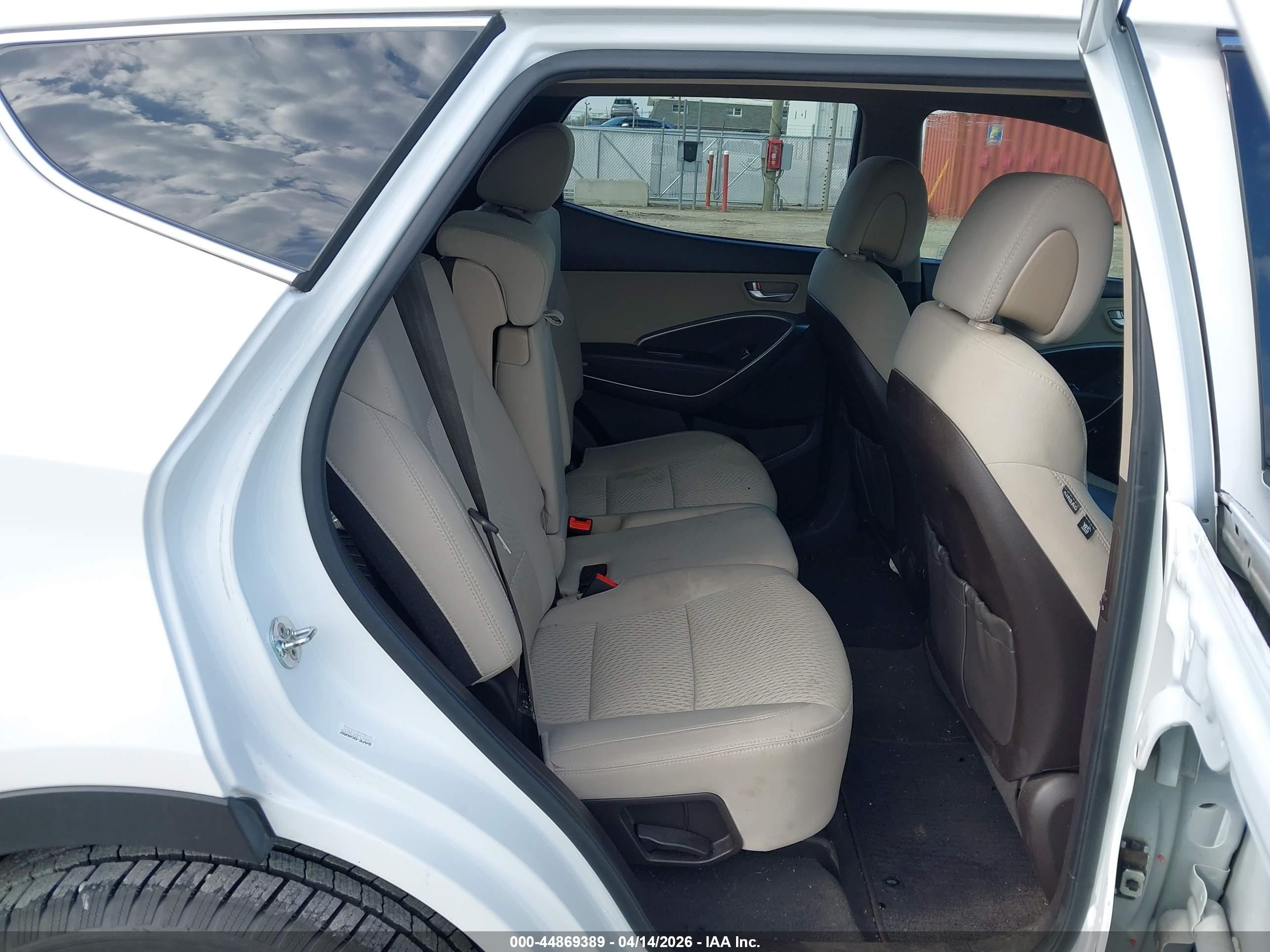2018 Hyundai Santa Fe VIN 5XYZT3LBXJG551397 IAAI salvage auction — Rear End, Salvage (Indiana), sold $2,250 on 2026-07-11 (photo 8)