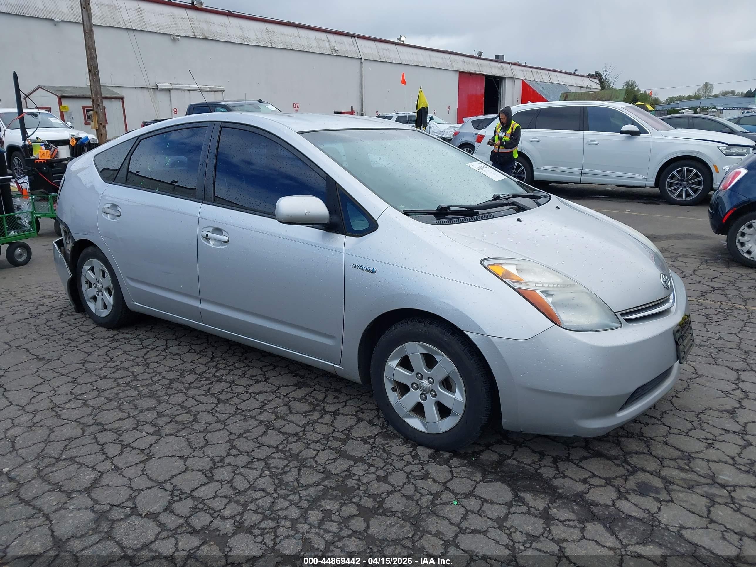 2007 Toyota Prius VIN JTDKB20U577682909 IAAI salvage auction — Rear End, Salvage (Oregon), sold $400 on 2026-07-03 (photo 1)
