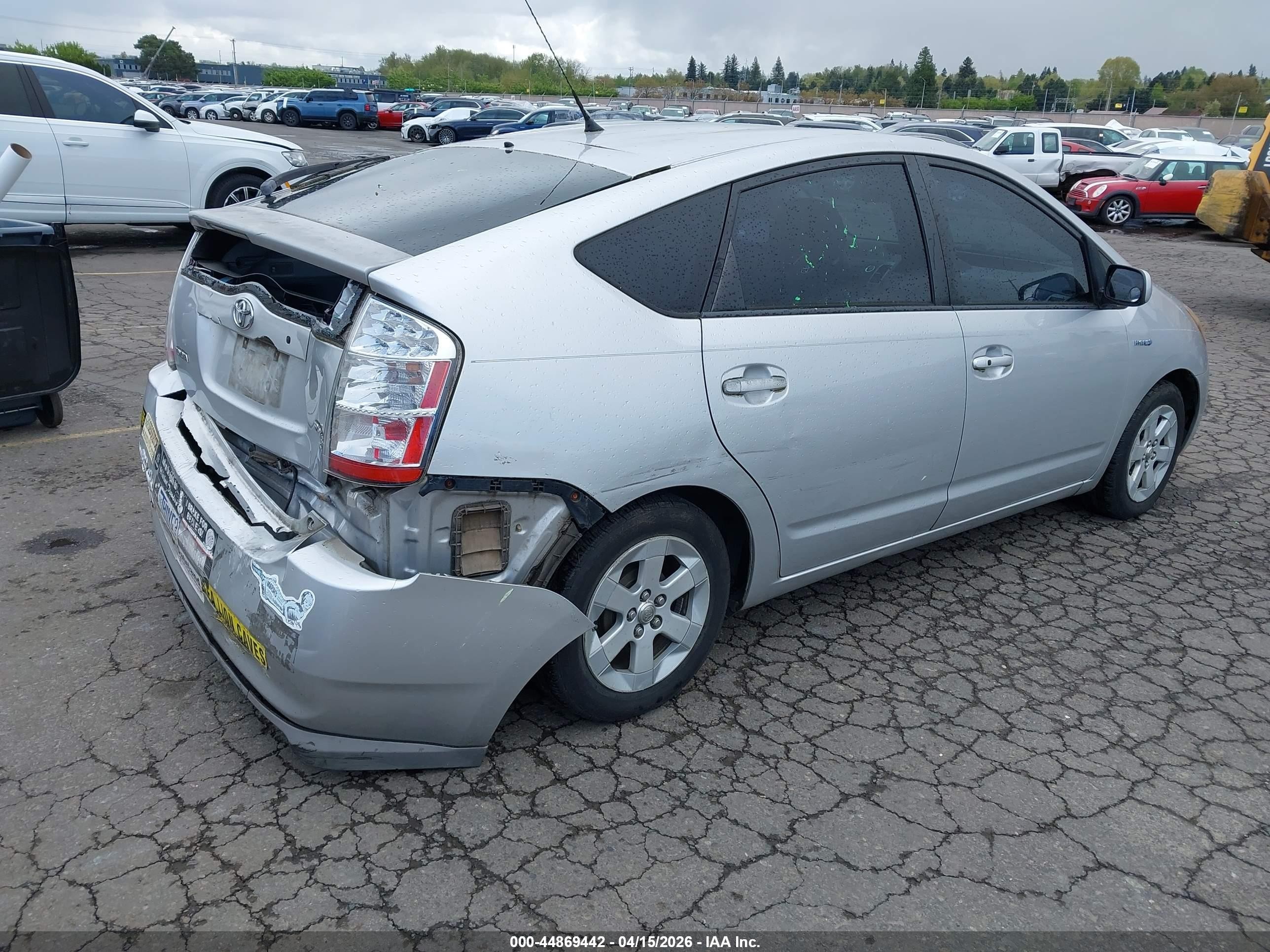 2007 Toyota Prius VIN JTDKB20U577682909 IAAI salvage auction — Rear End, Salvage (Oregon), sold $400 on 2026-07-03 (photo 4)