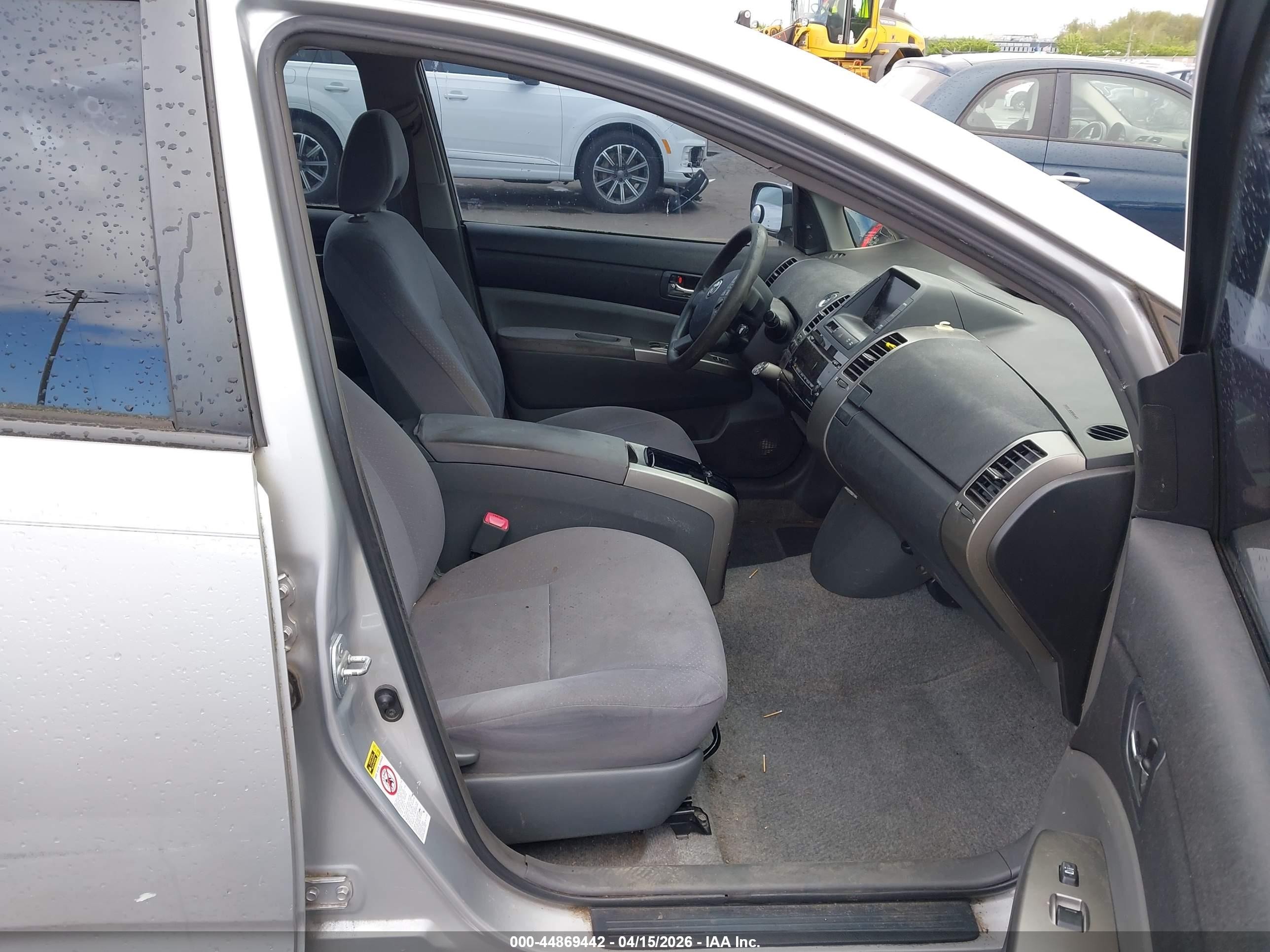 2007 Toyota Prius VIN JTDKB20U577682909 IAAI salvage auction — Rear End, Salvage (Oregon), sold $400 on 2026-07-03 (photo 5)