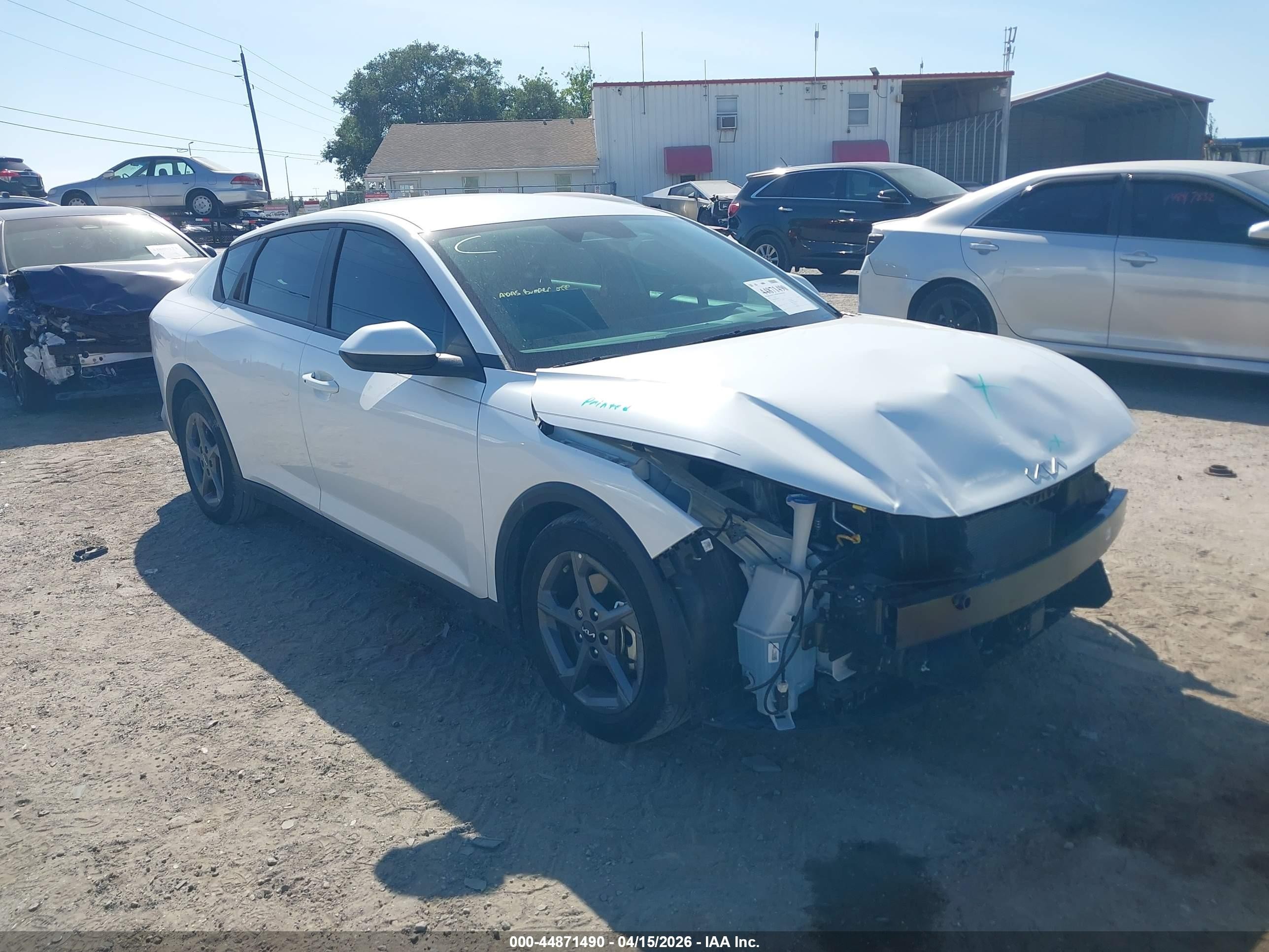 2025 Kia K4 VIN 3KPFT4DEXSE033273 — IAAI salvage auction photo