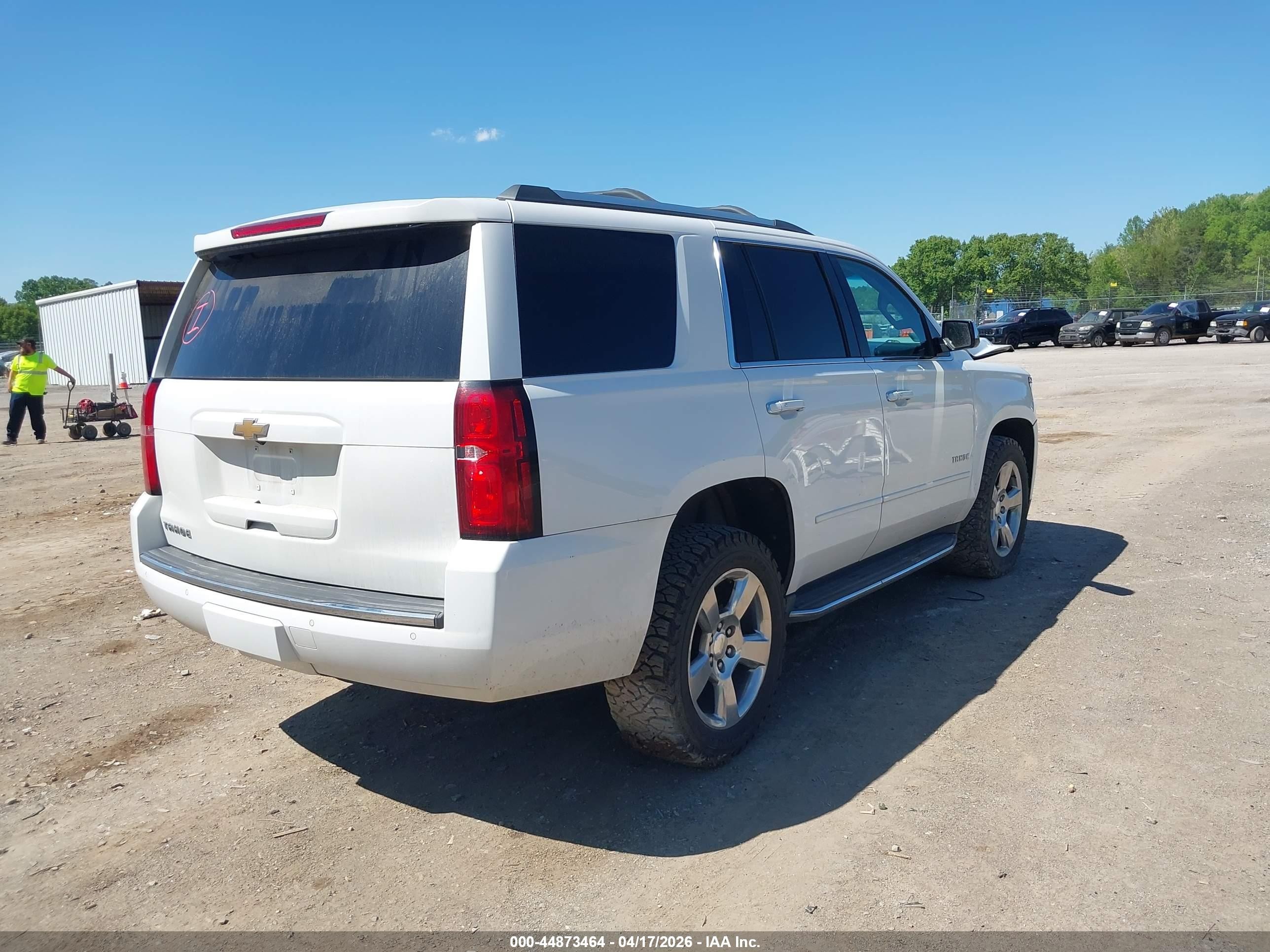 2018 Chevrolet Tahoe VIN 1GNSKCKC2JR165340 IAAI salvage auction — Front End, Salvage (Tennessee), sold $6,600 on 2026-07-11 (photo 4)