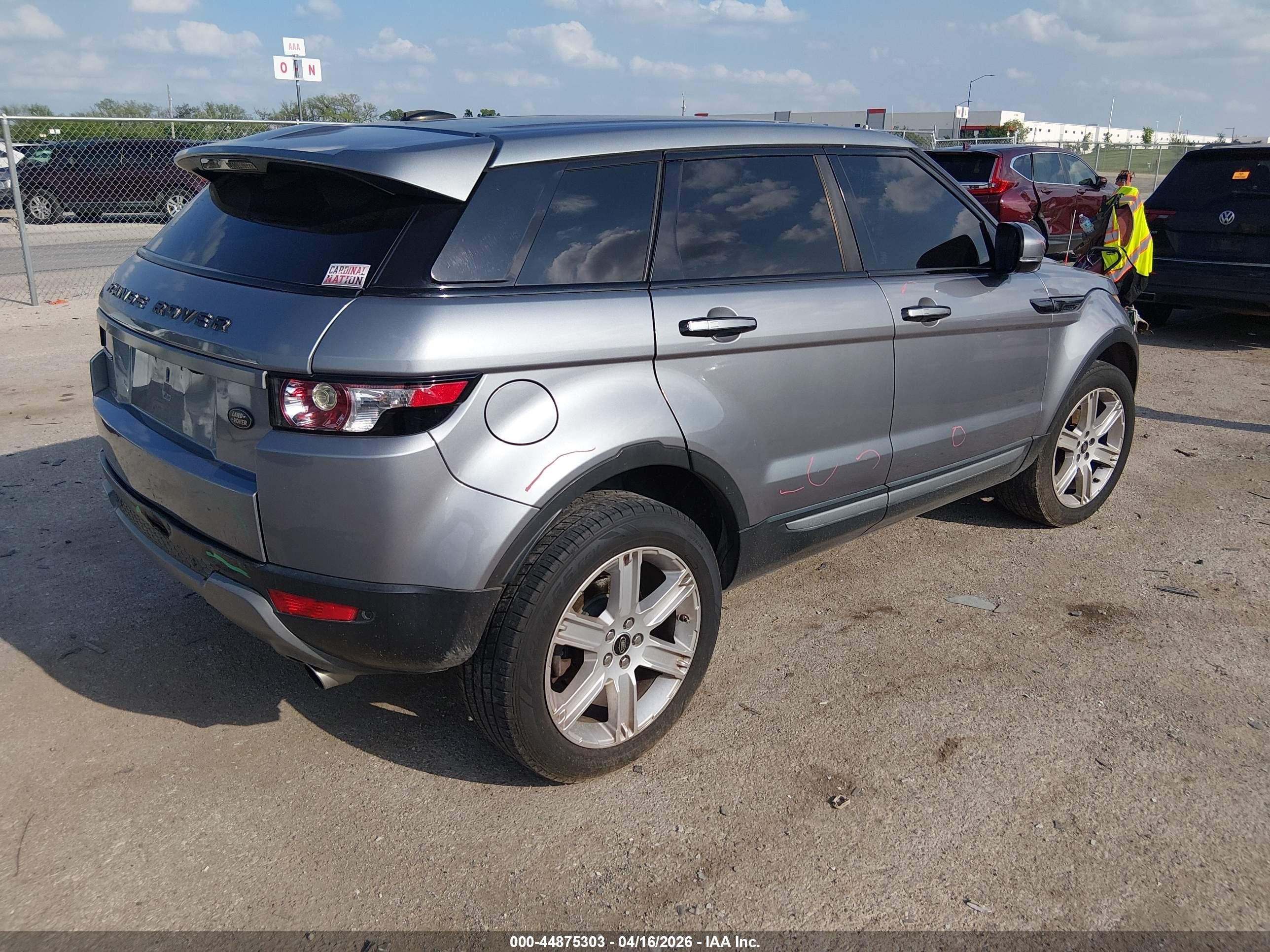 2013 Land Rover Range Rover Evoque VIN SALVN2BG3DH799852 IAAI salvage auction — Side, Original (Texas), sold $1,675 on 2026-06-30 (photo 4)