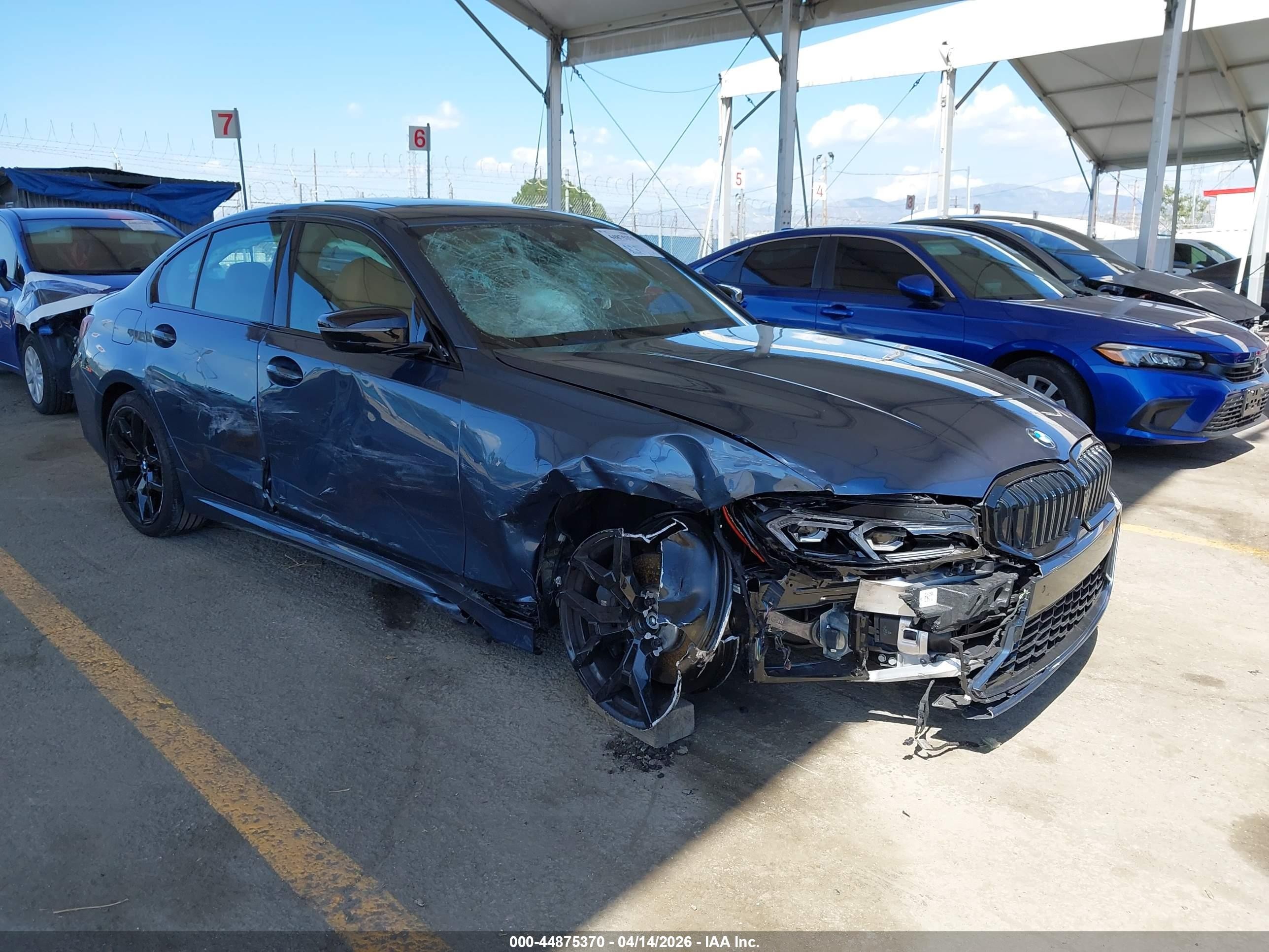 2025 BMW 3 Series VIN 3MW89CW09S8F78802 — IAAI salvage auction photo