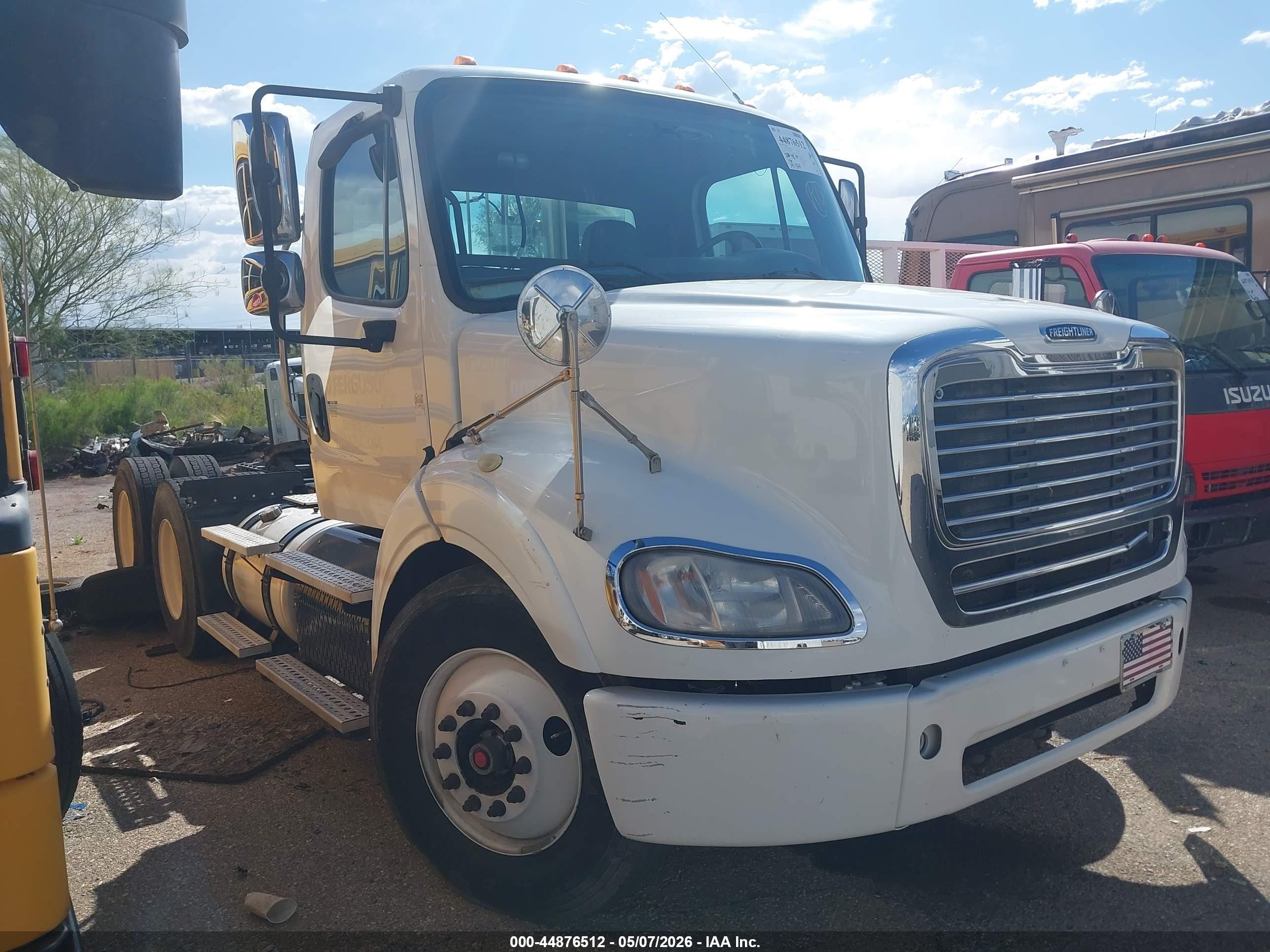 2014 Freightliner M2 VIN 1FUJC5DV6EHFZ4063 IAAI salvage auction — Unknown, Clear (Wisconsin), sold $8,900 on 2026-07-09 (photo 1)