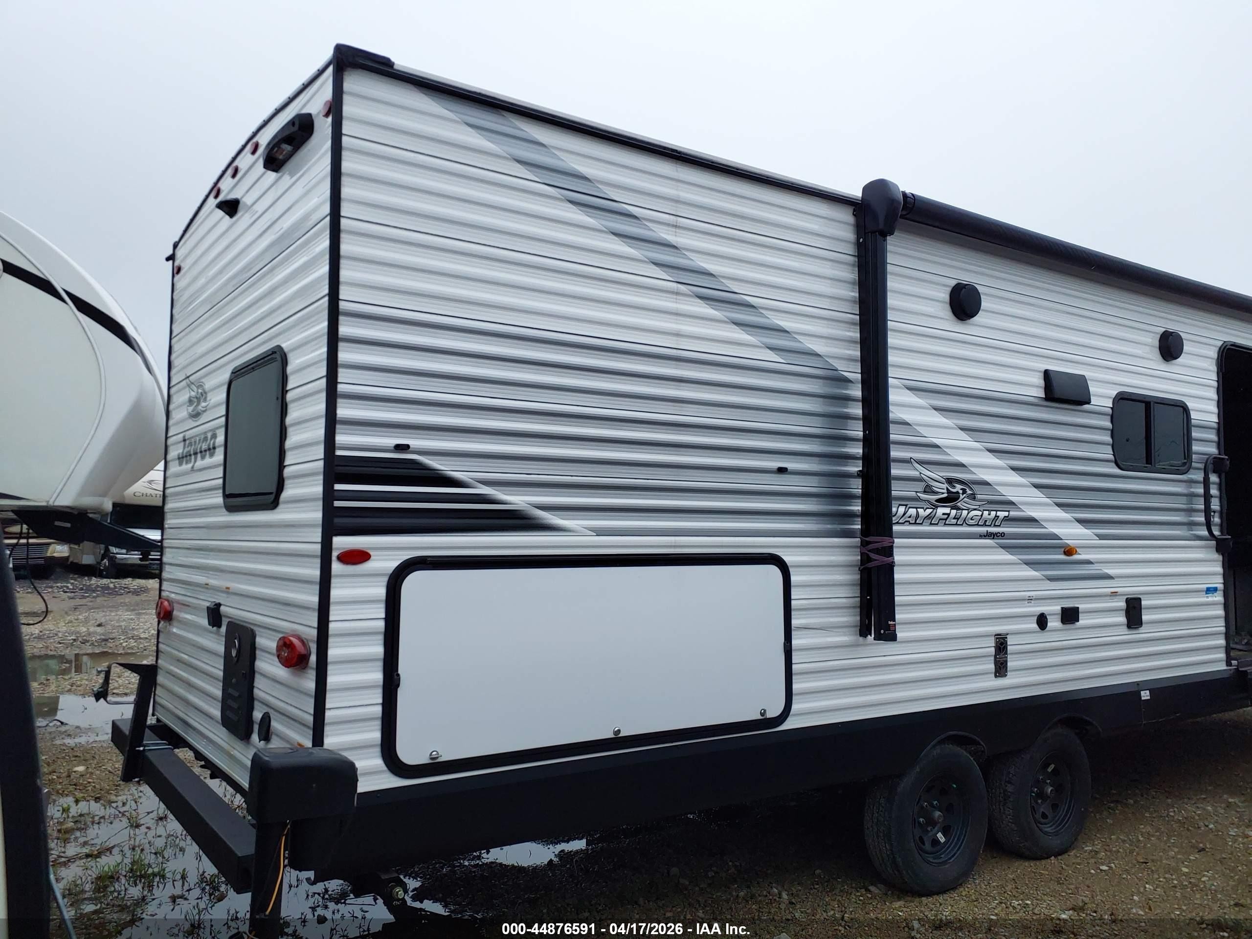 2025 Jayco Jayfl184bh VIN 1UJBC0BP3S1YW0899 IAAI salvage auction — Unknown, Scrap (Michigan), sold $1,150 on 2026-09-09 (photo 4)