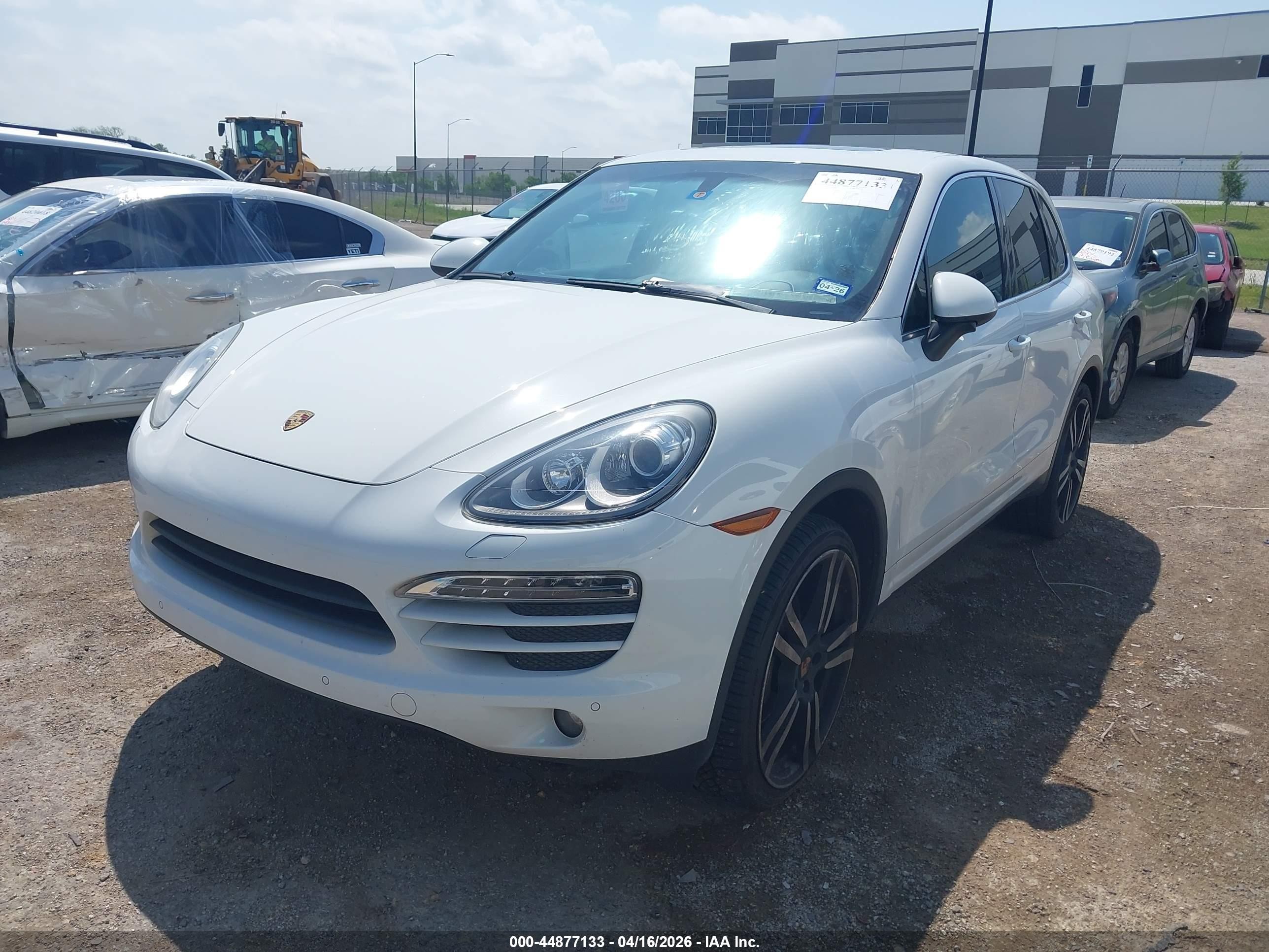 2012 Porsche Cayenne VIN WP1AA2A25CLA09629 IAAI salvage auction — Top/Roof, Original (Texas), sold $2,700 on 2026-06-30 (photo 2)
