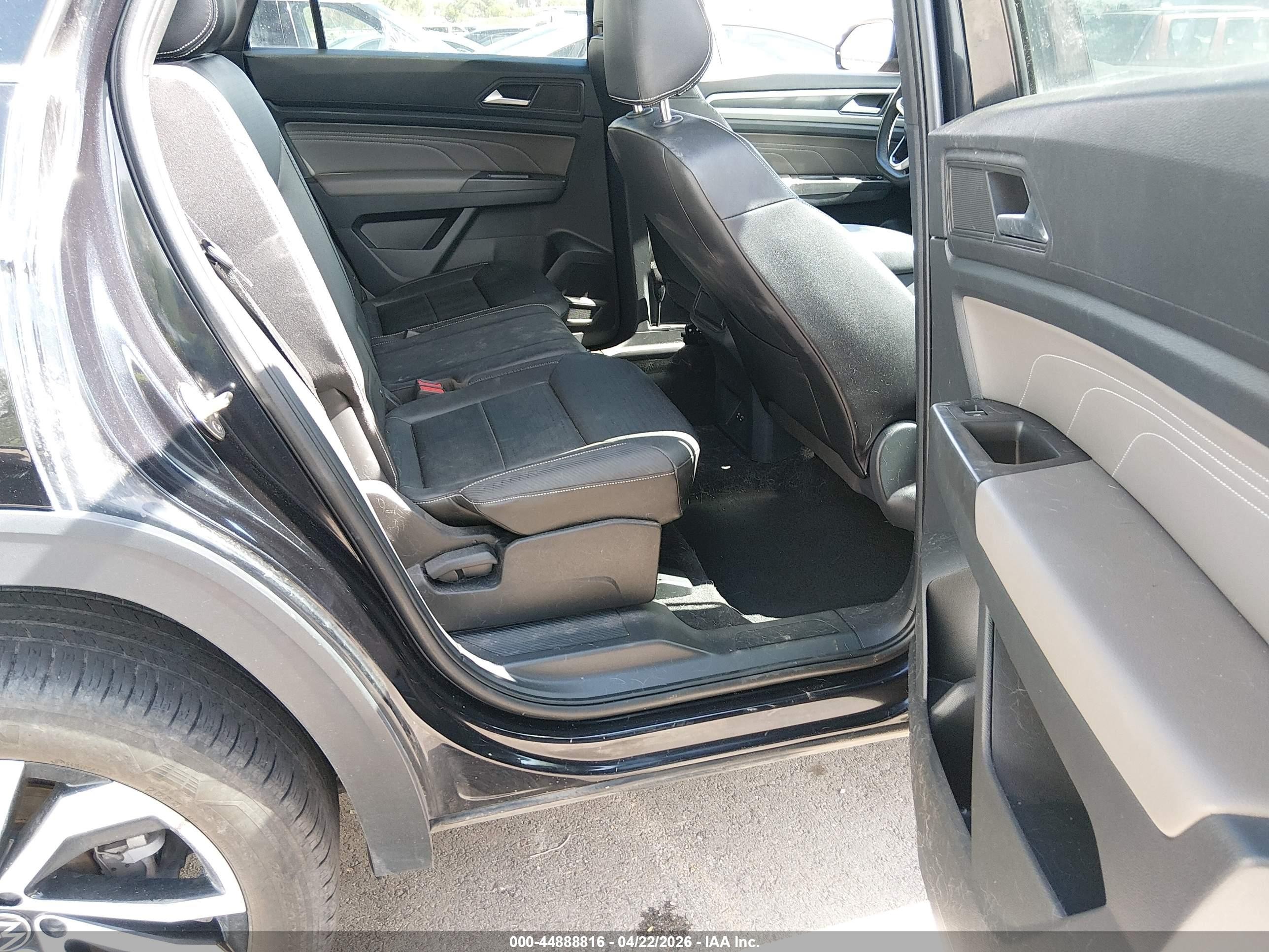 2023 Volkswagen Atlas Cross Sport VIN 1V2BC2CA2PC204886 IAAI salvage auction — Front End, Salvage (Idaho), sold $4,000 on 2026-07-09 (photo 8)