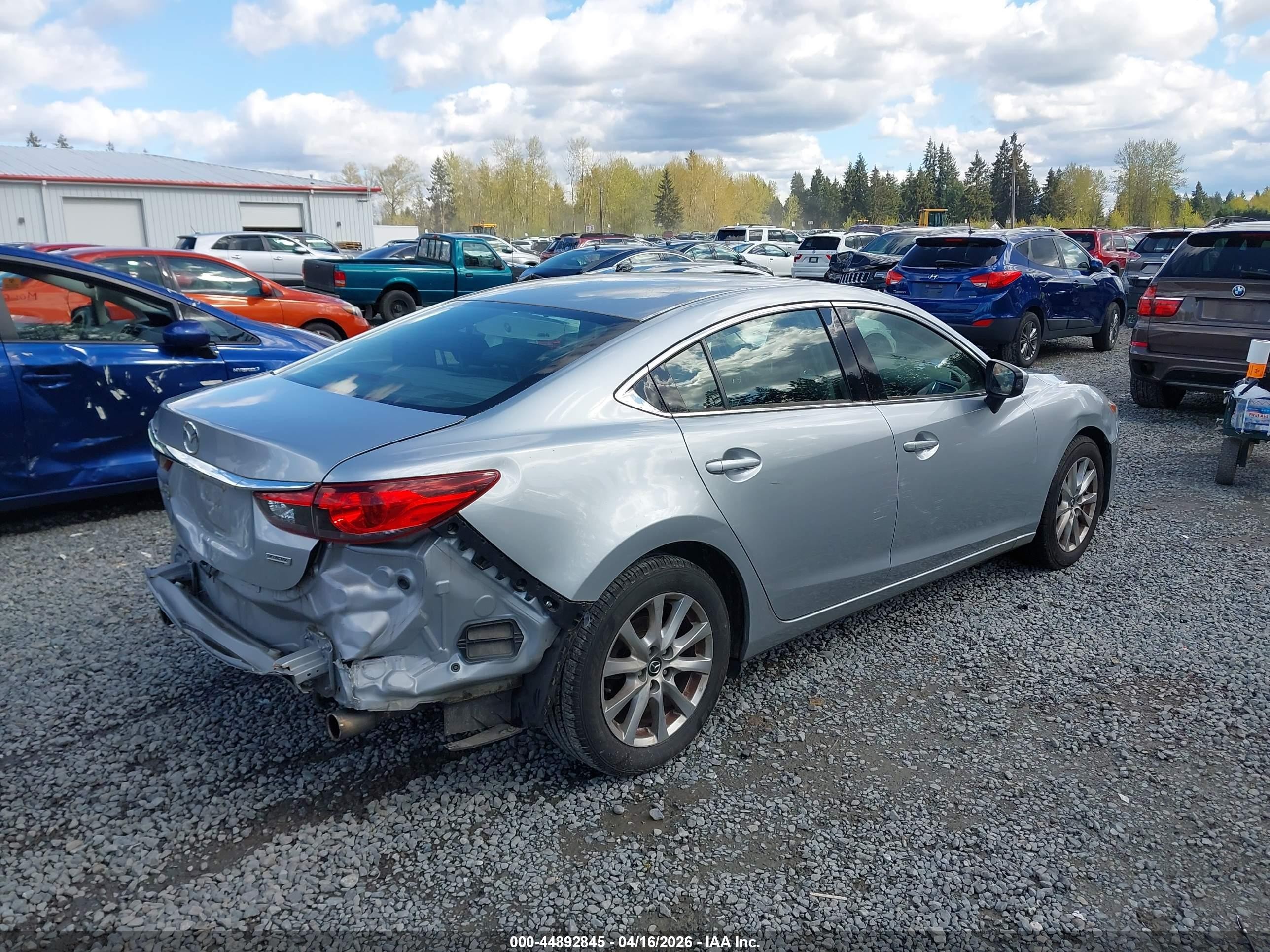 2016 Mazda 6 VIN JM1GJ1U55G1480385 IAAI salvage auction — Rear End, Bill Of Sale (Washington), sold $1,150 on 2026-09-13 (photo 4)