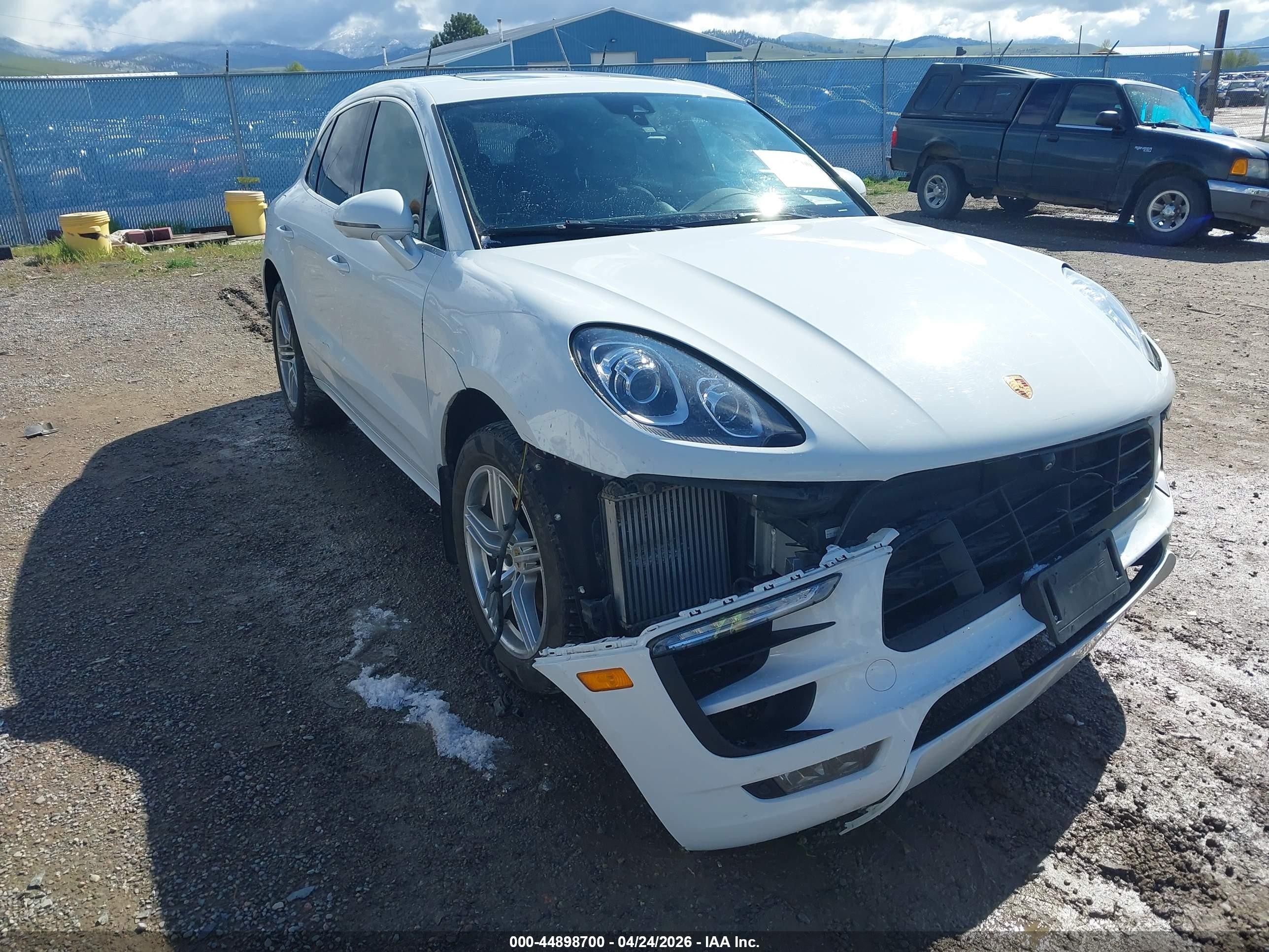 2018 Porsche Macan VIN WP1AB2A52JLB32938 IAAI salvage auction — Unknown, Salvage (Montana), sold $2,150 on 2026-07-01 (photo 6)