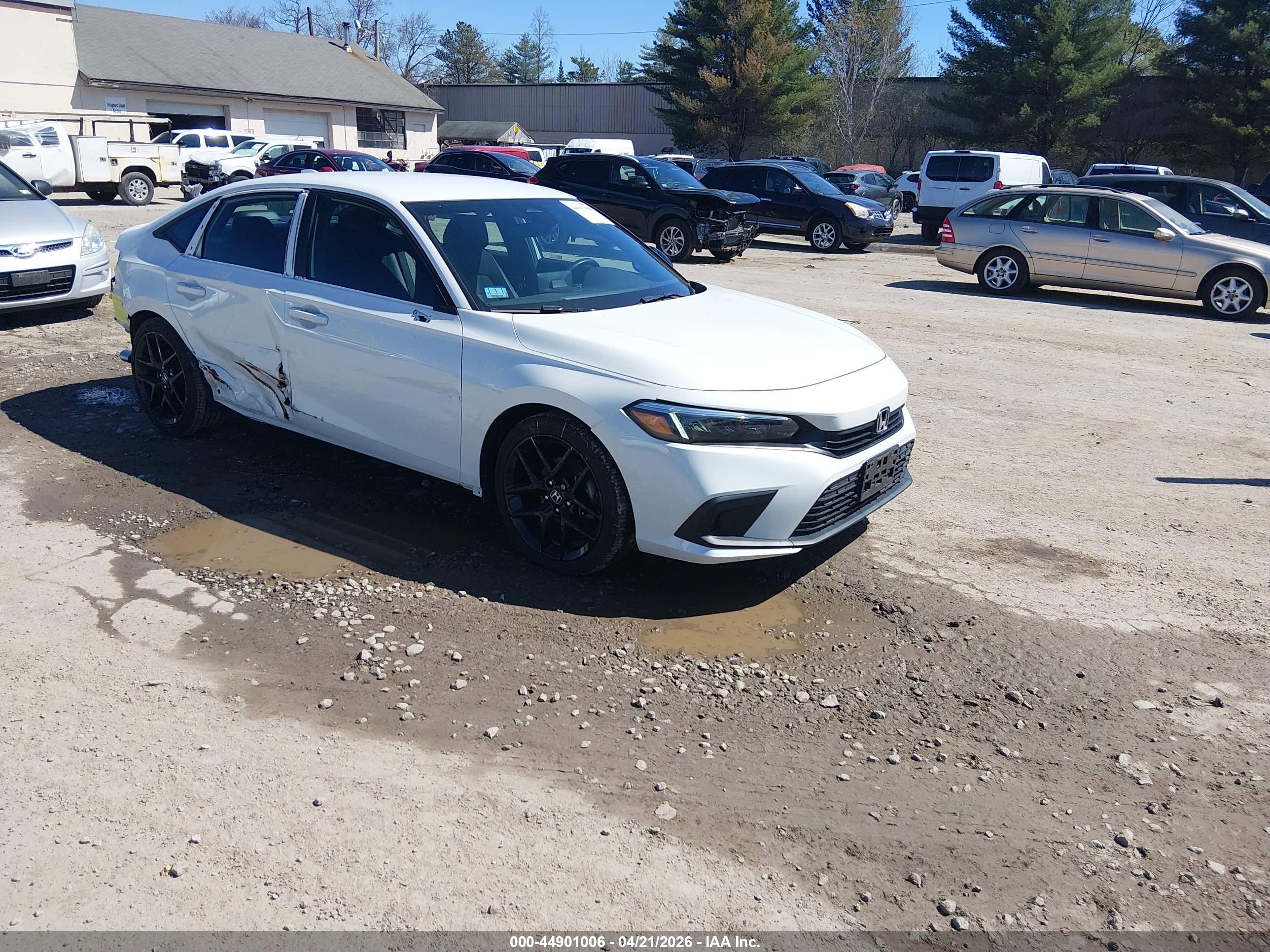2024 Honda Civic VIN 2HGFE2F52RH512928 — IAAI salvage auction photo