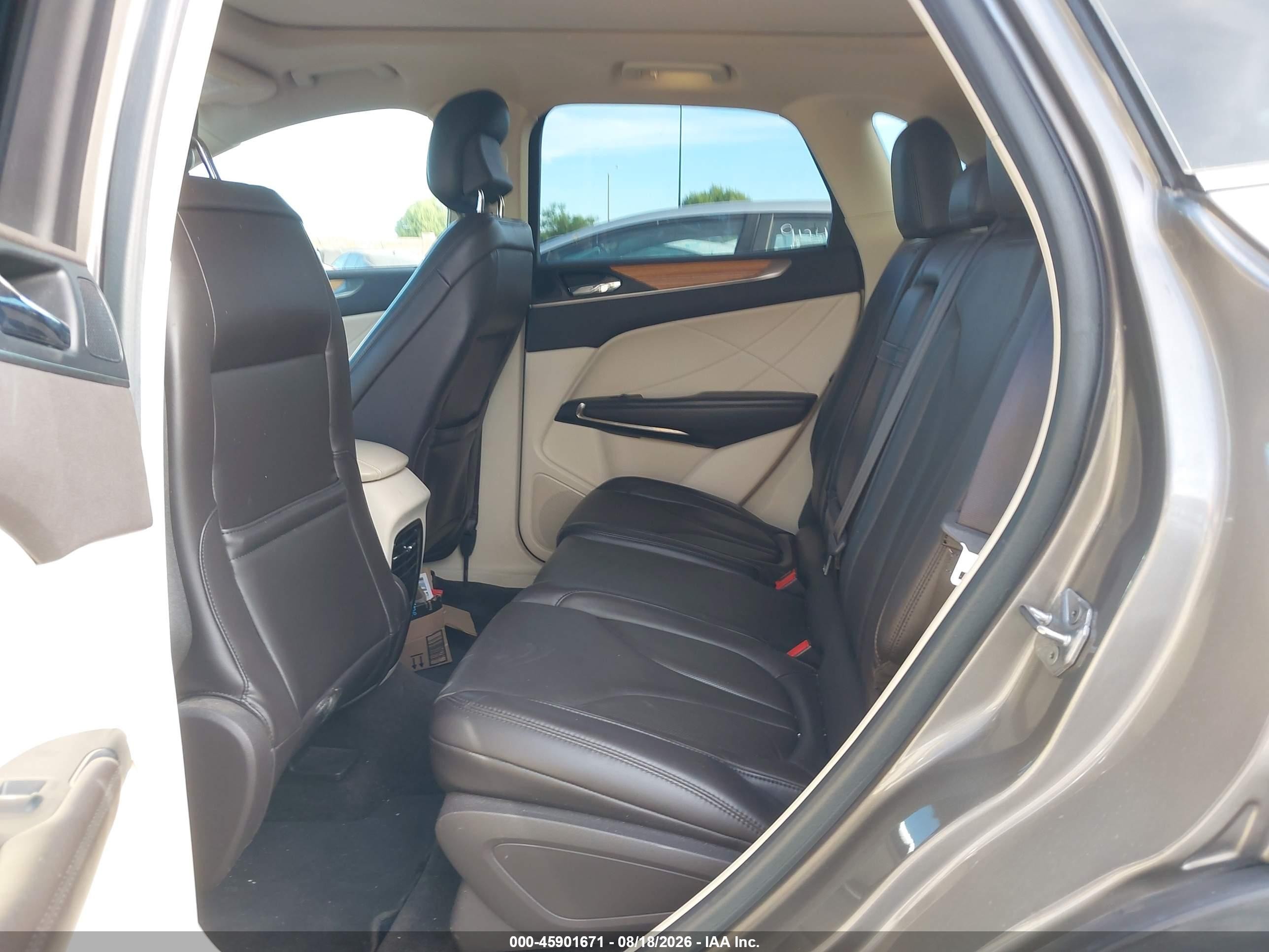 2016 Lincoln MKC VIN 5LMCJ2C90GUJ21946 IAAI salvage auction — Side, Salvage Certificate (California), sold $1,800 on 2026-09-13 (photo 8)