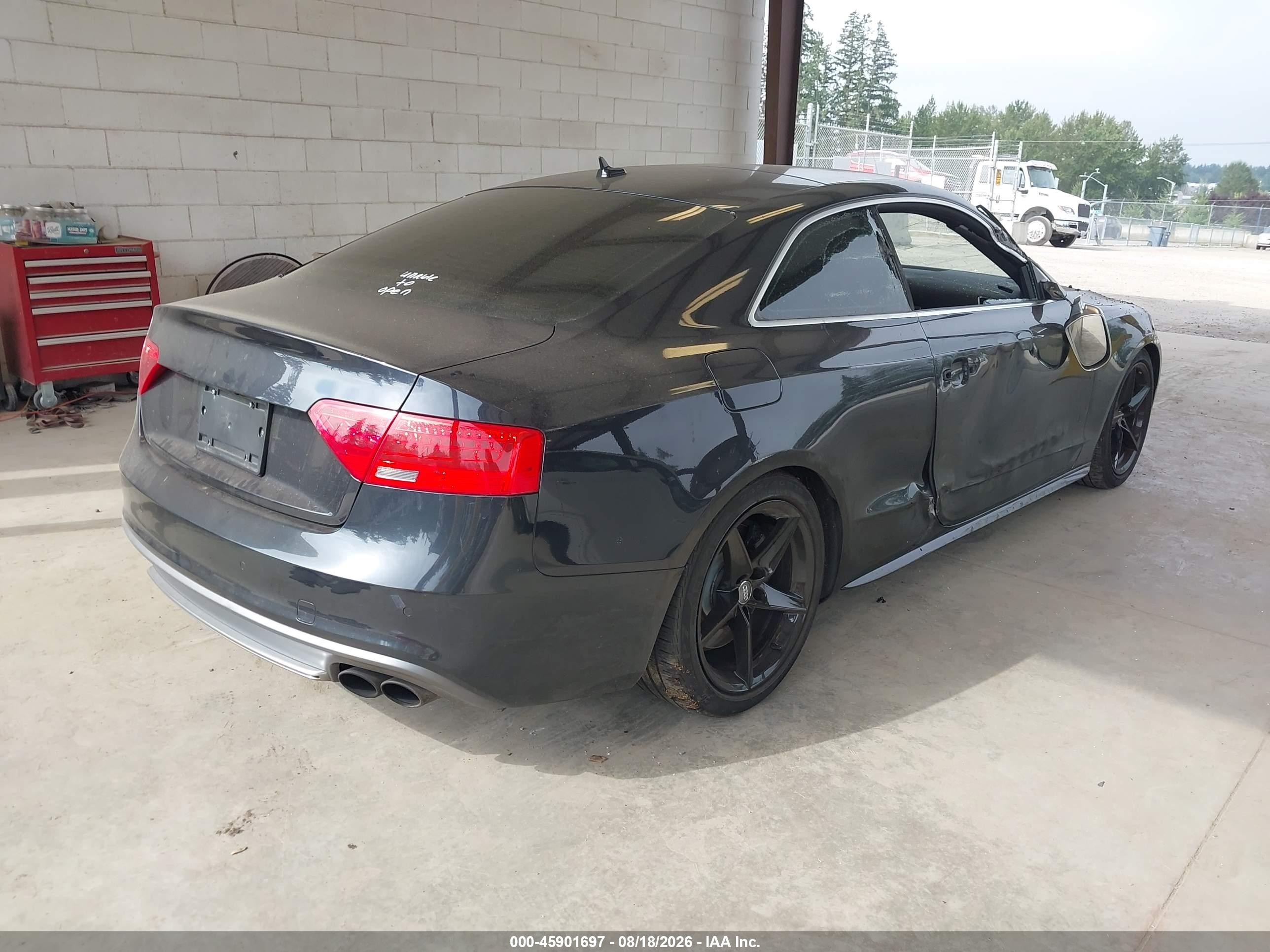 2014 Audi S5 VIN WAUCGAFR8EA015302 IAAI salvage auction — Side, Bill Of Sale (Washington), sold $3,475 on 2026-09-02 (photo 4)