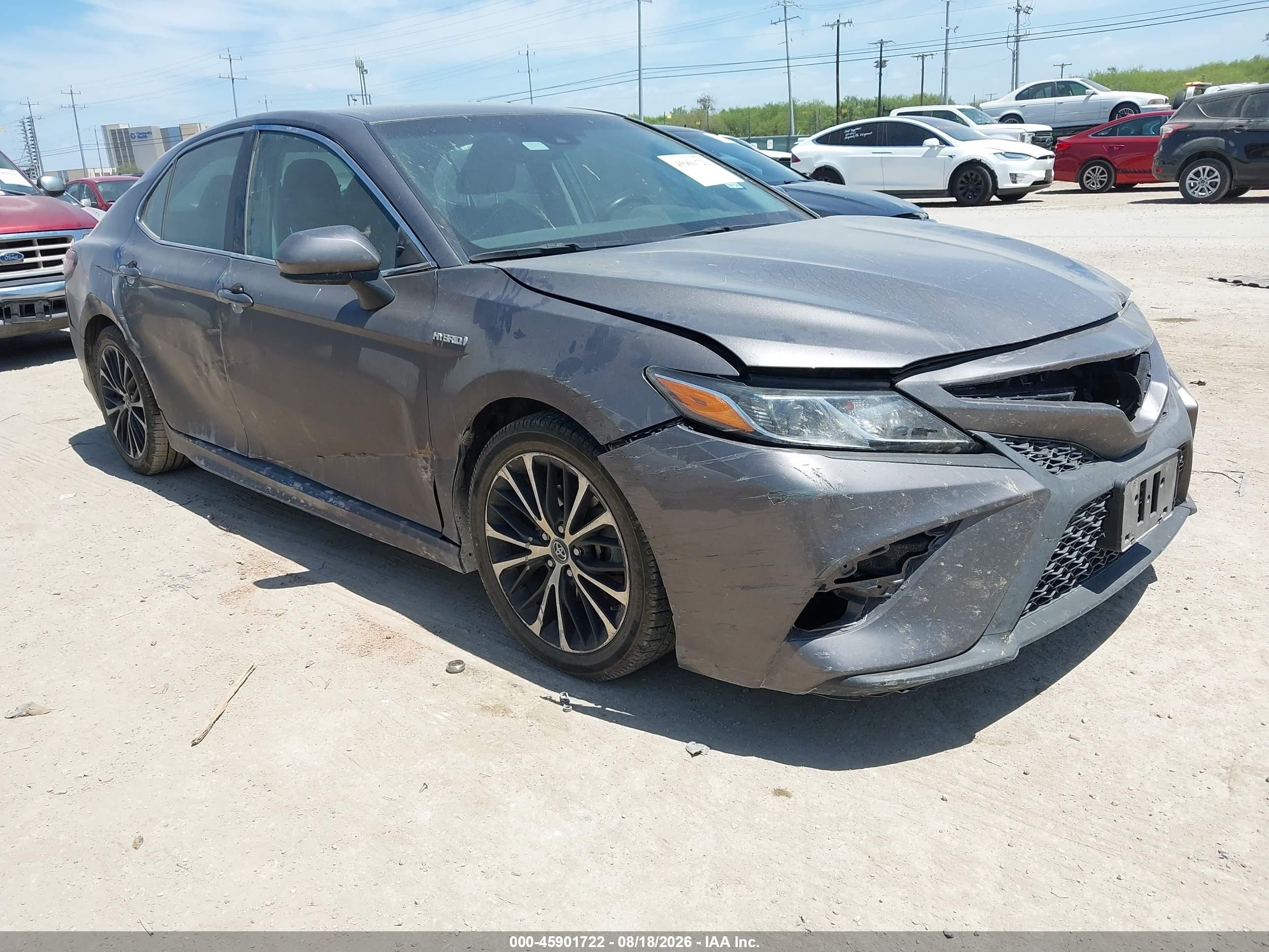 2018 Toyota Camry Hybrid VIN 4T1B21HK7JU510298 — IAAI salvage auction photo