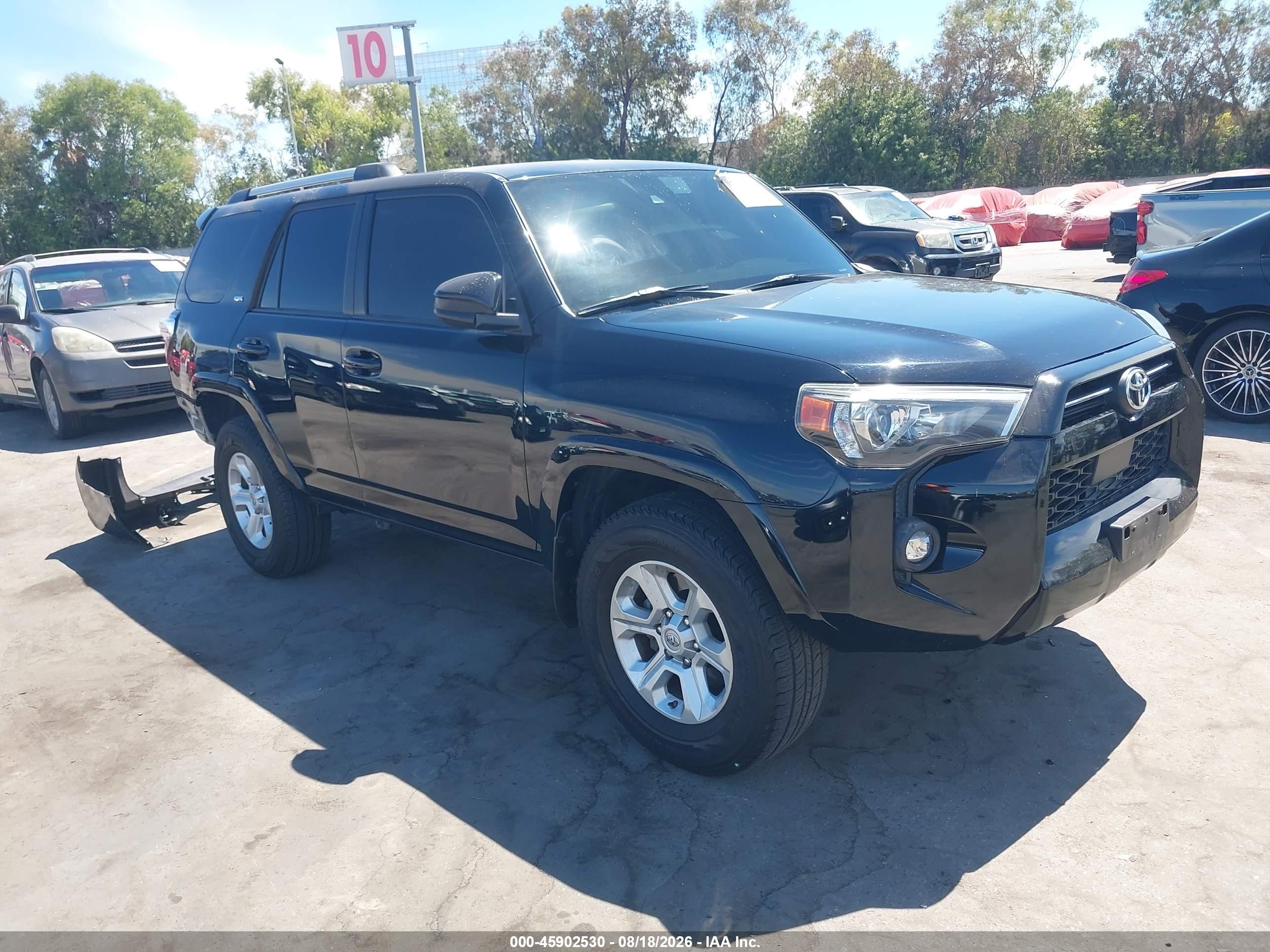 2021 Toyota 4Runner VIN JTEEU5JR8M5230166 — IAAI salvage auction photo