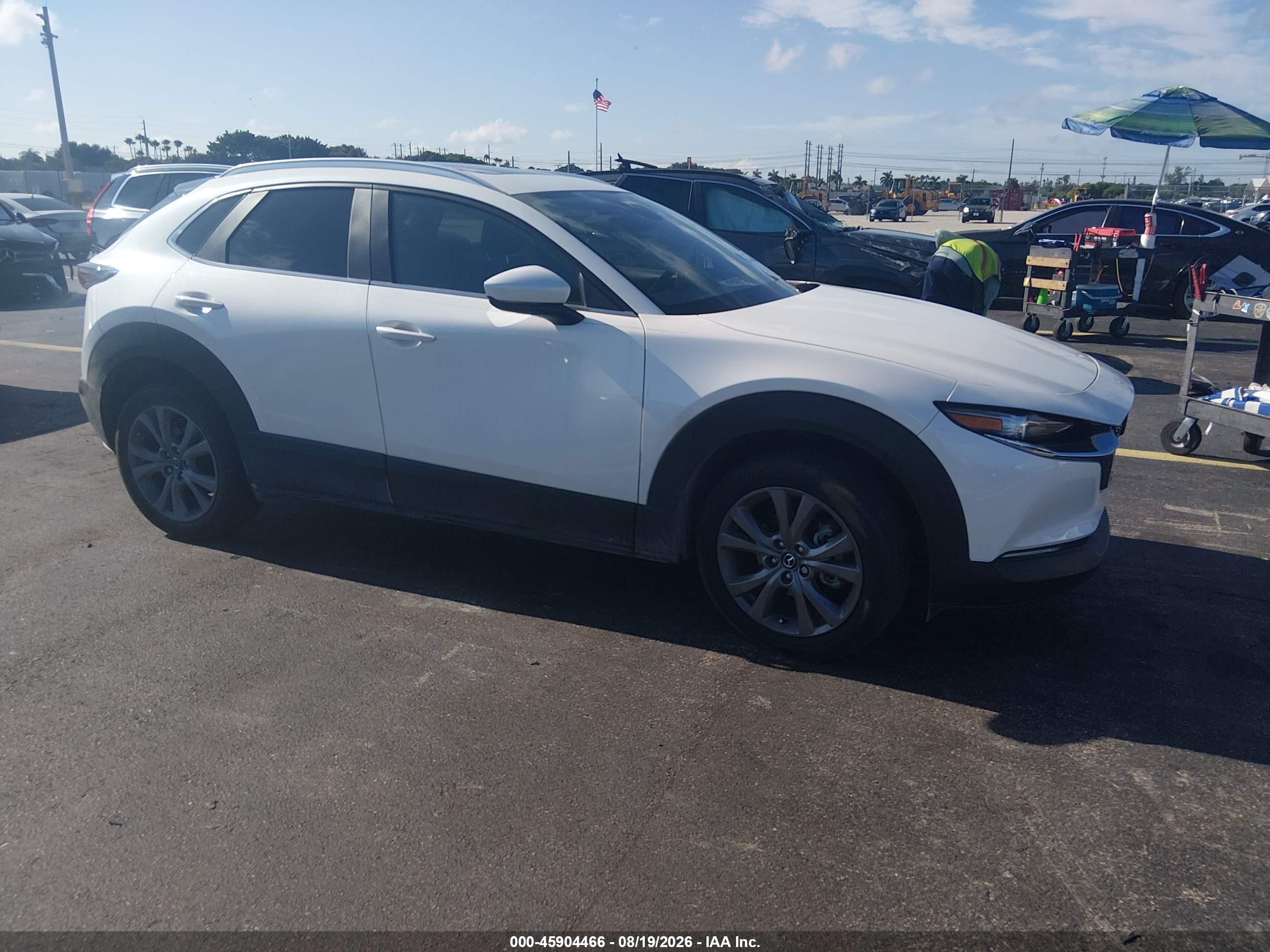 2025 Mazda CX-30 VIN 3MVDMBCM0SM836177 — IAAI salvage auction photo