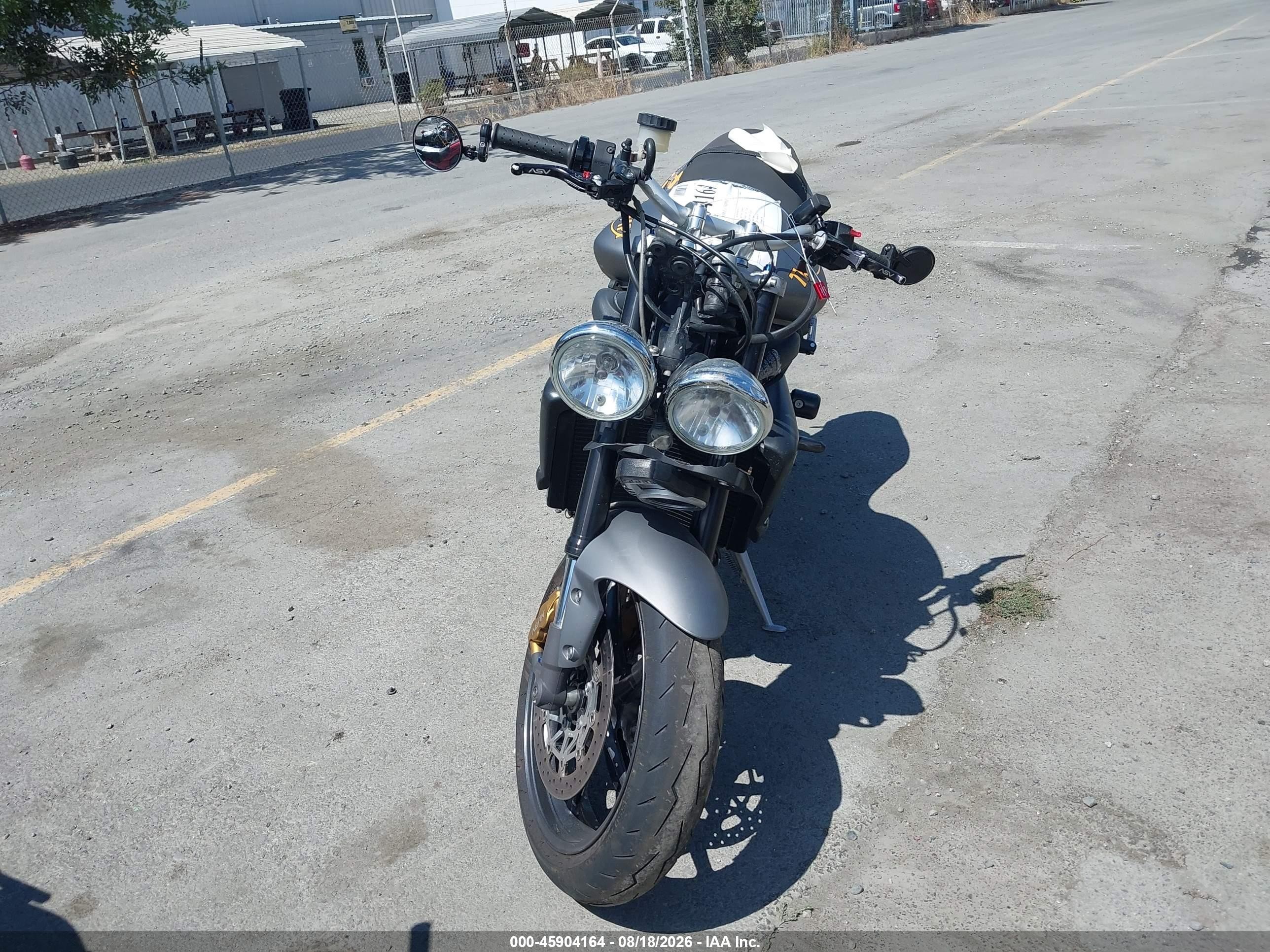 2009 Triumph Motorcycle Street VIN SMTD02NE19J403897 IAAI salvage auction — Front End, Salvage (California), sold $625 on 2026-09-14 (photo 5)