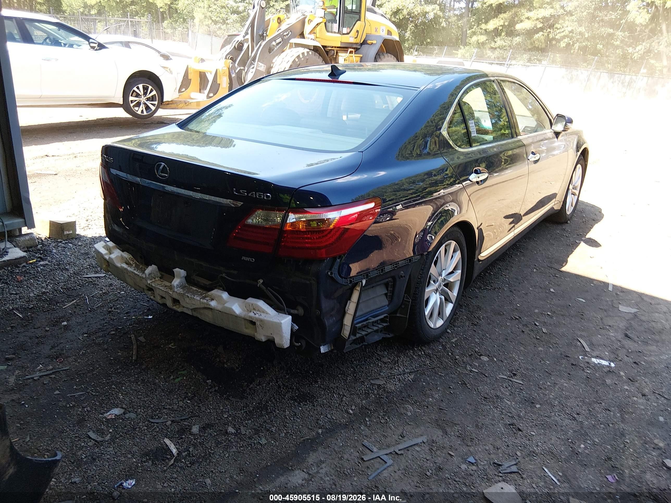 2010 Lexus LS 460 VIN JTHCL5EFXA5007619 IAAI salvage auction — Side, Salvage (Virginia), sold $1,350 on 2026-09-12 (photo 4)