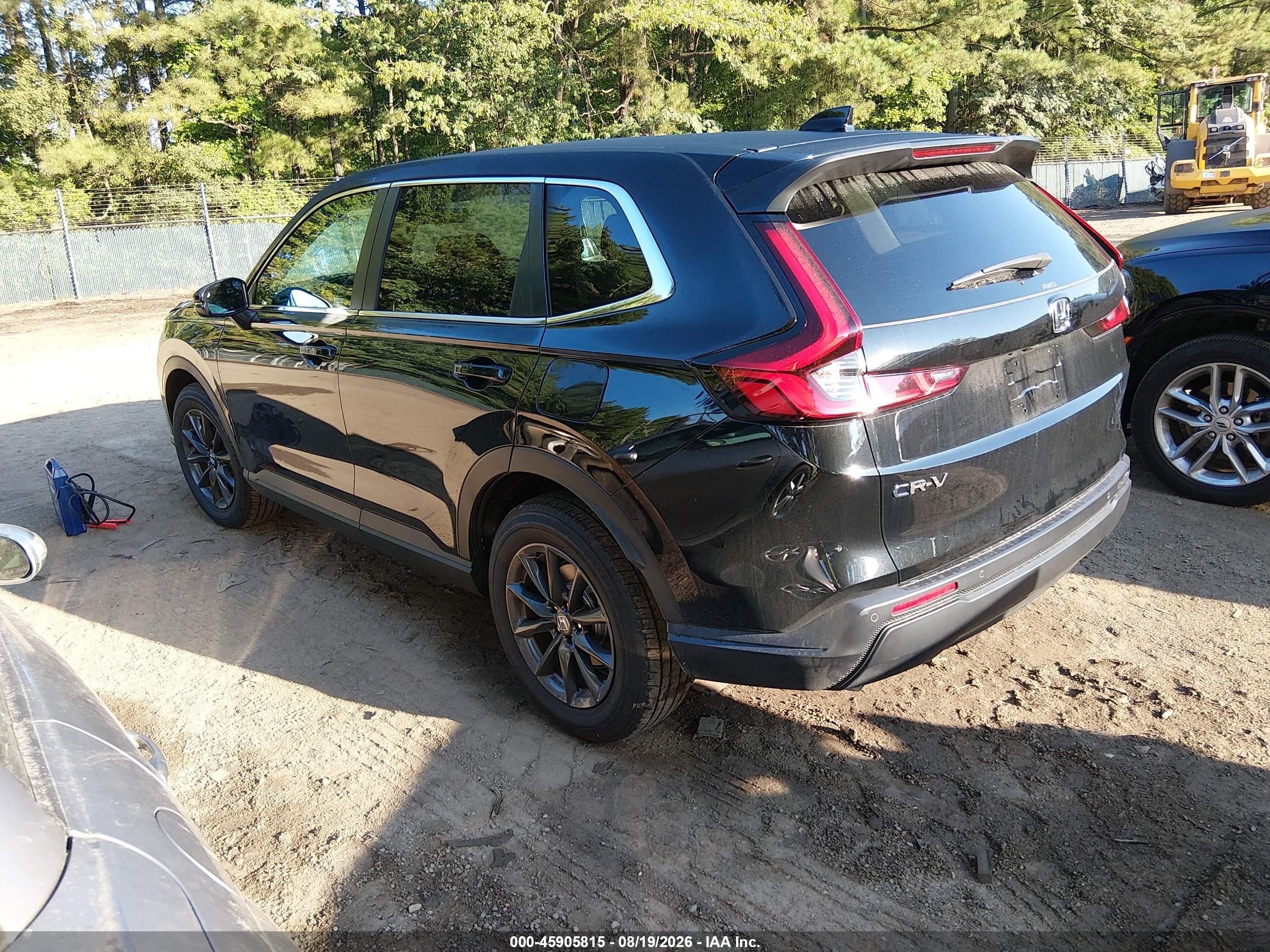 2026 Honda CR-V VIN 2HKRS4H75TH510717 IAAI salvage auction — Rear End, Enterprise Vehicles Clear Only (Virginia), sold $24,600 on 2026-08-22 (photo 3)