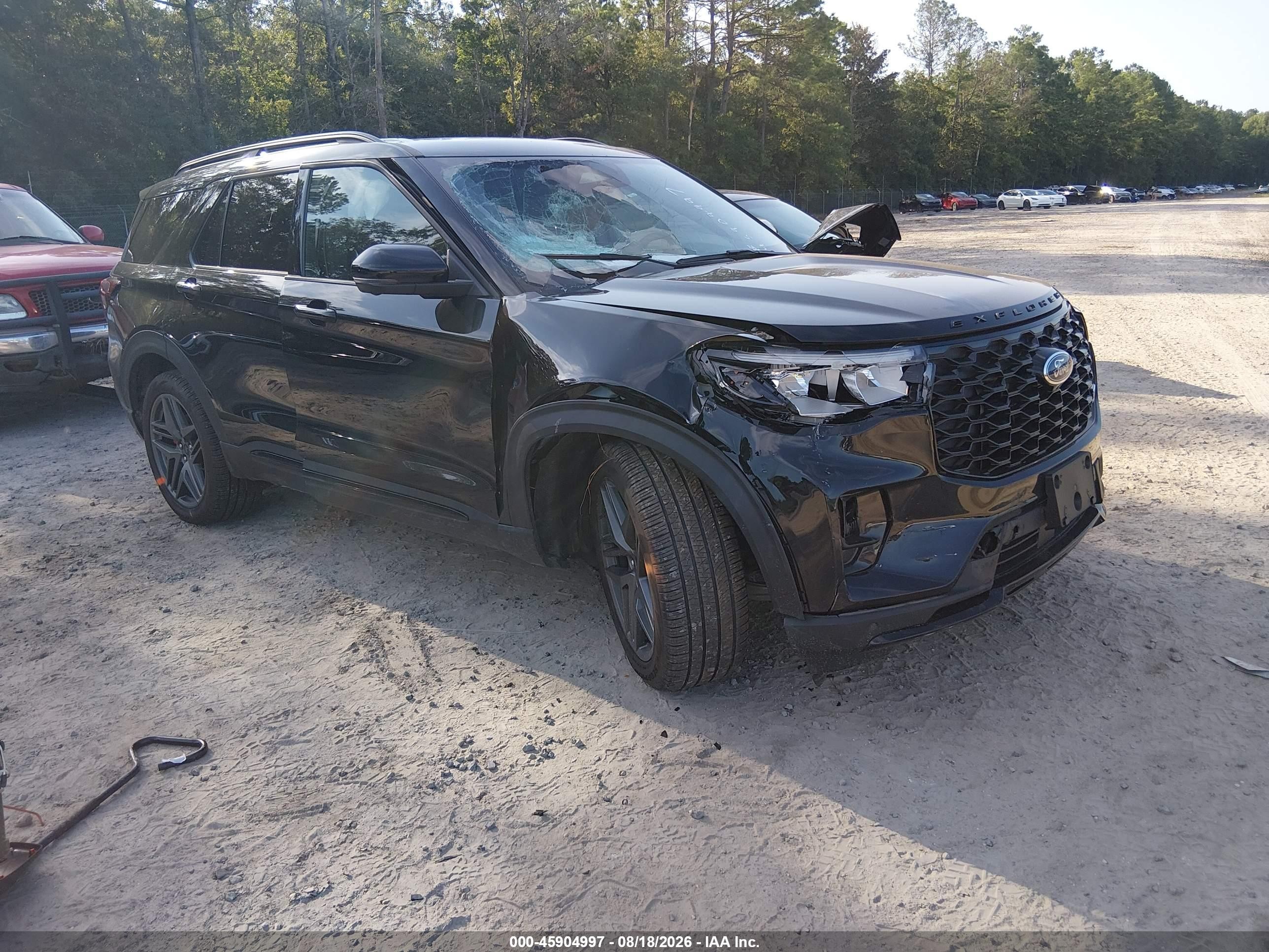 2025 Ford Explorer VIN 1FMWK8GC0SGC85310 — IAAI salvage auction photo