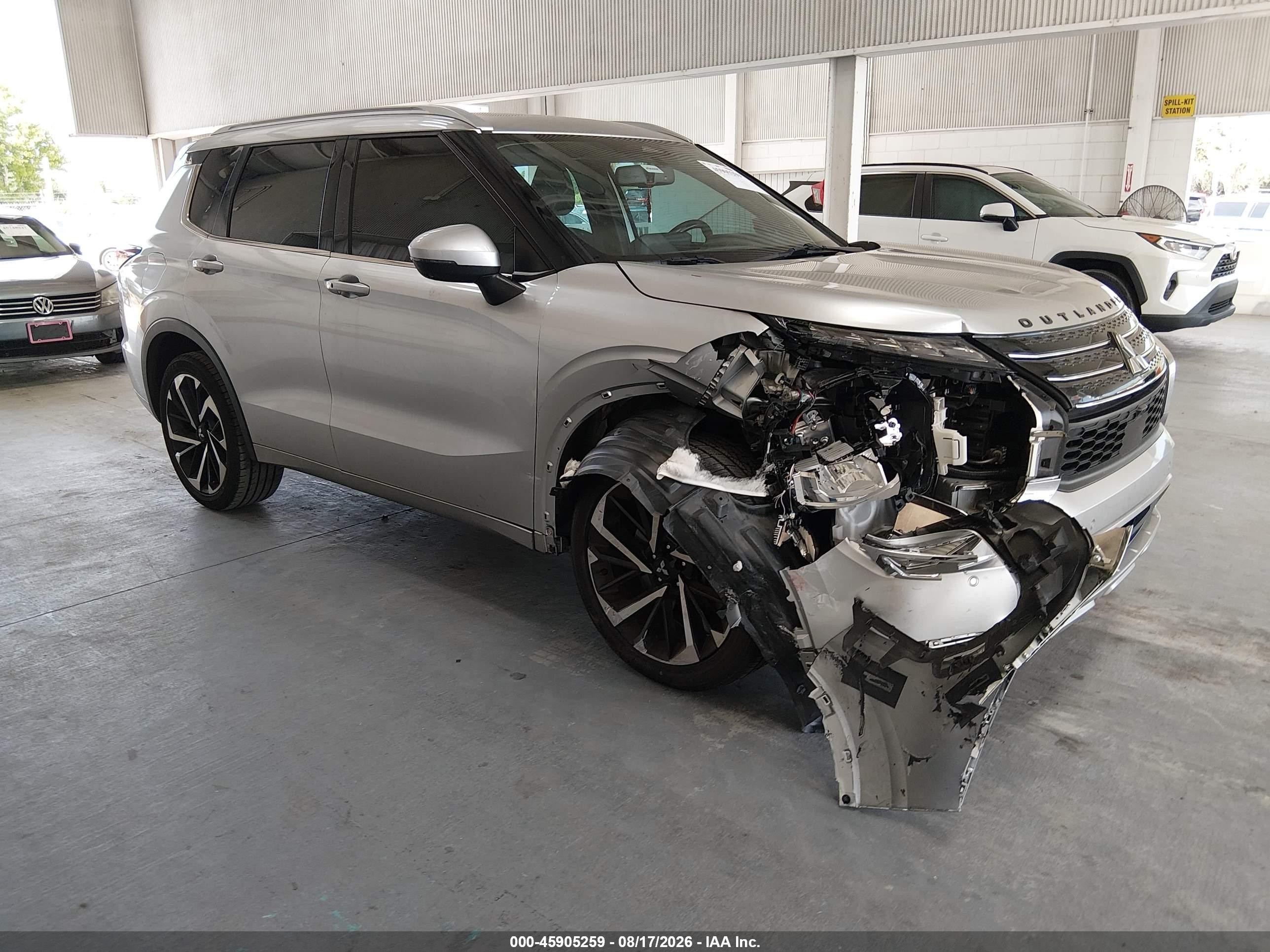 2022 Mitsubishi Outlander VIN JA4J3VA83NZ072076 IAAI salvage auction — Unknown, Rebuildable (Florida), sold $5,200 on 2026-09-24 (photo 1)