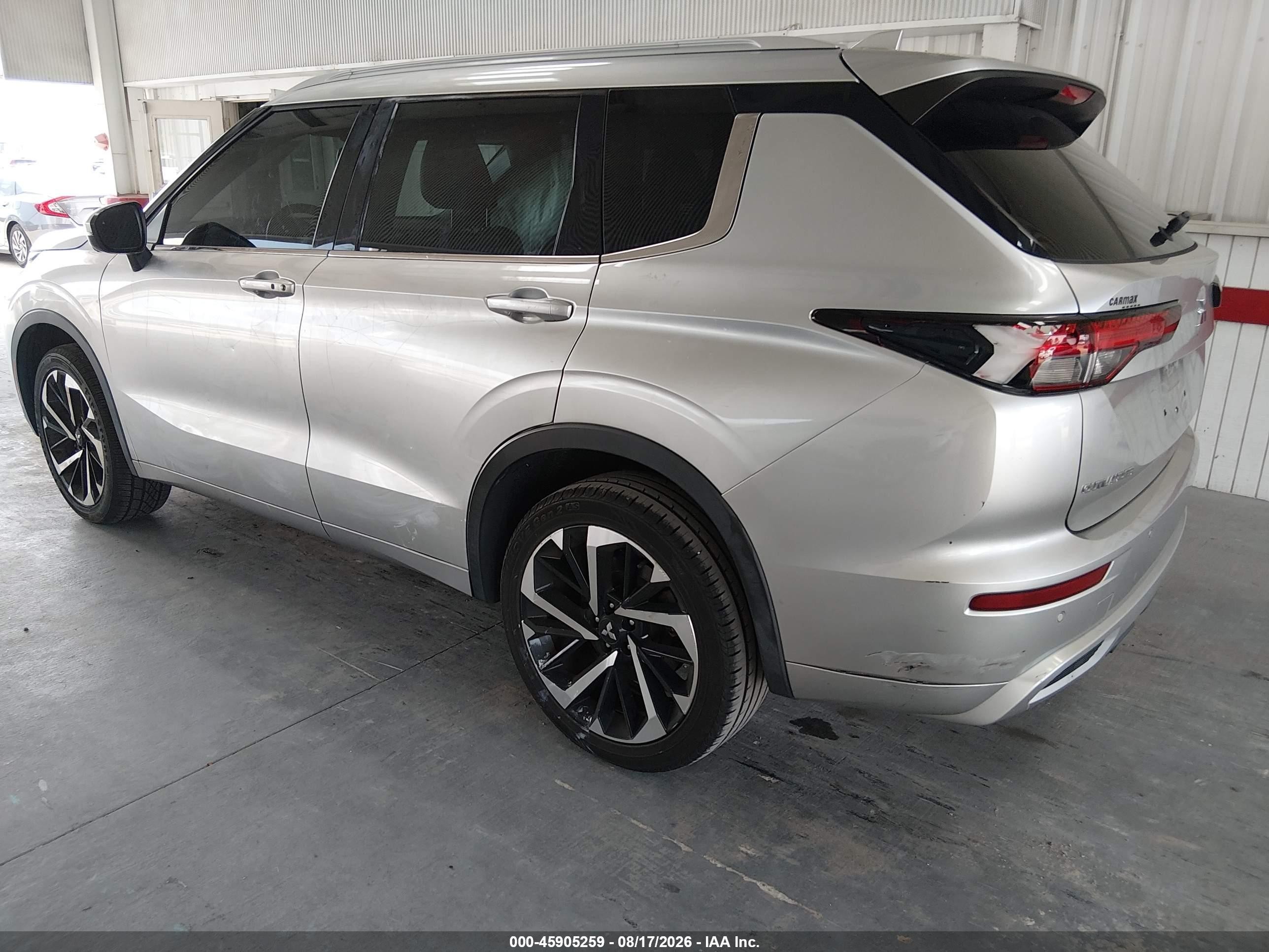 2022 Mitsubishi Outlander VIN JA4J3VA83NZ072076 IAAI salvage auction — Unknown, Rebuildable (Florida), sold $5,200 on 2026-09-24 (photo 3)