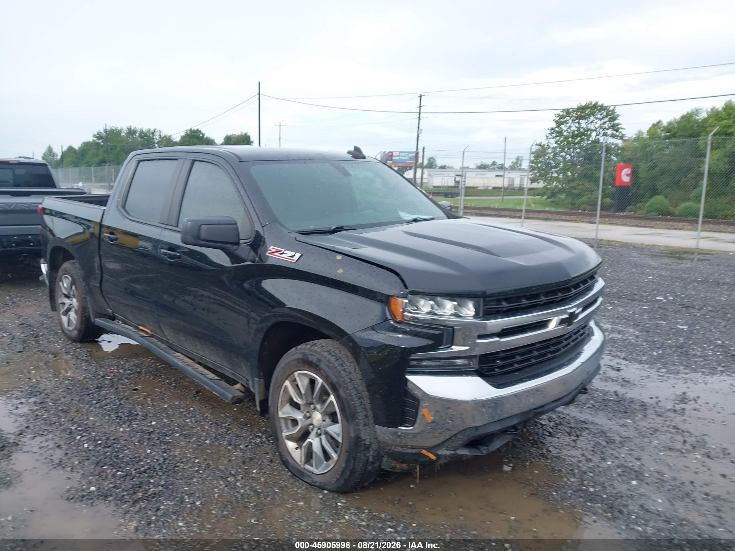 2022 Chevrolet Silverado 1500 VIN 1GCUYDED3NZ133707 — IAAI salvage auction photo