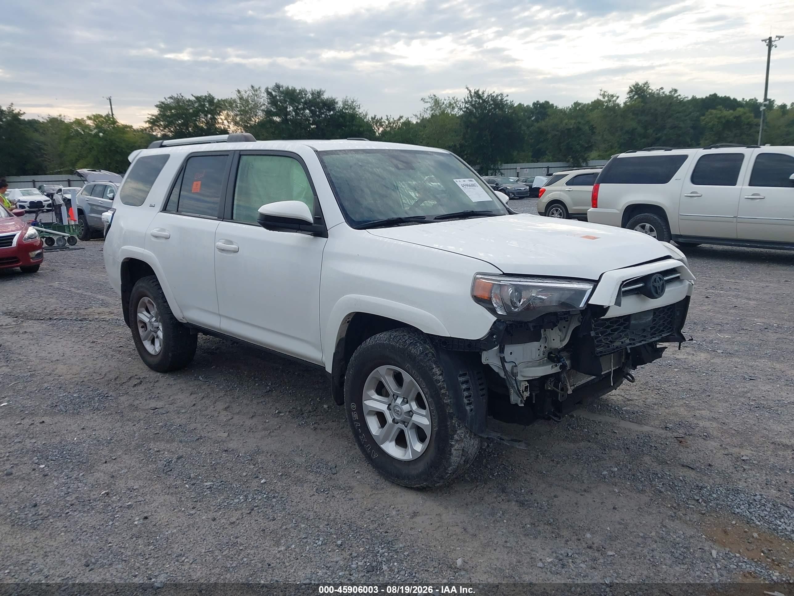 2021 Toyota 4Runner VIN JTEEU5JR4M5248051 — IAAI salvage auction photo