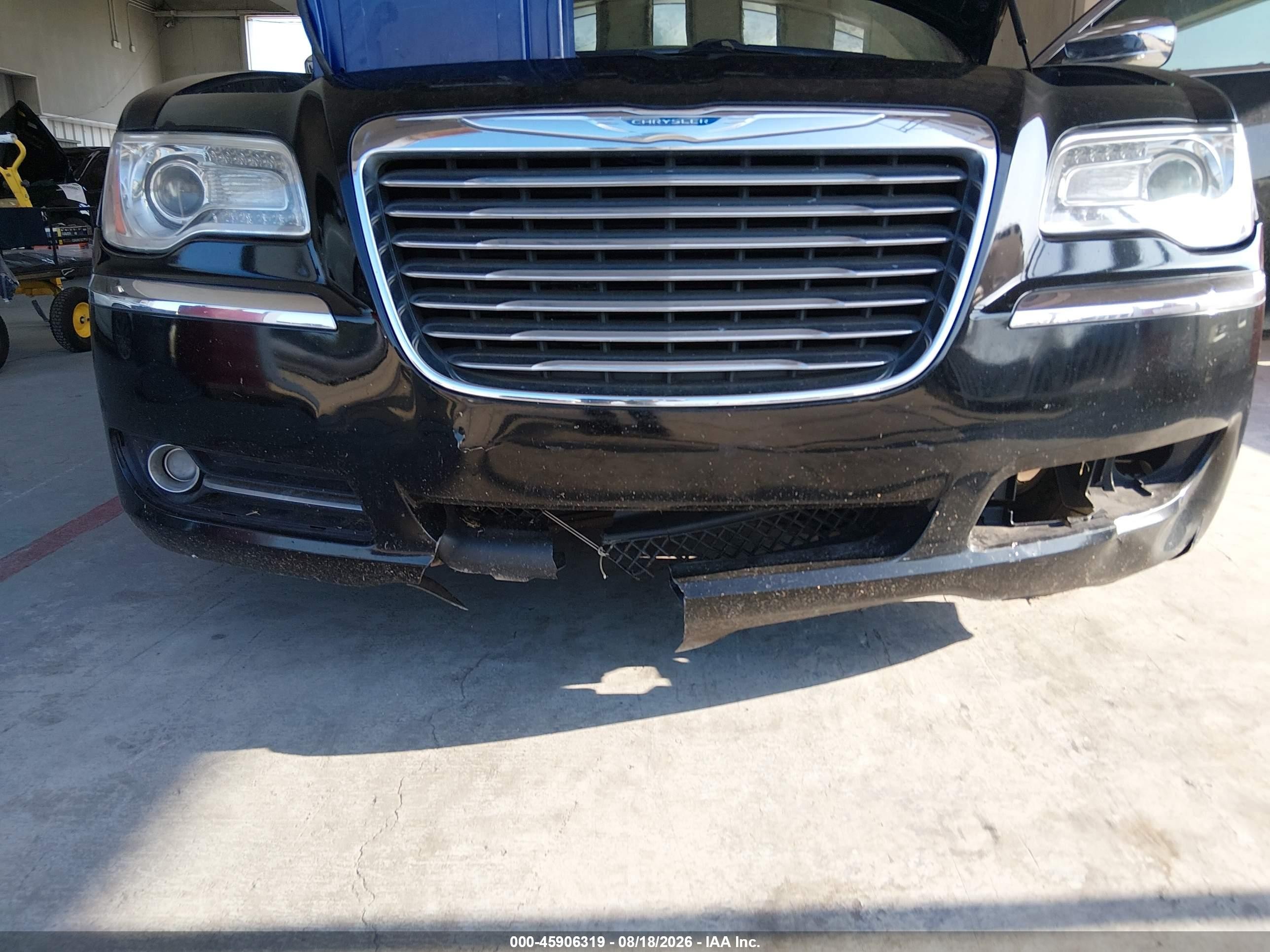2012 Chrysler 300 VIN 2C3CCACG6CH308748 IAAI salvage auction — Normal Wear, Clear (Florida), sold $450 on 2026-09-02 (photo 6)