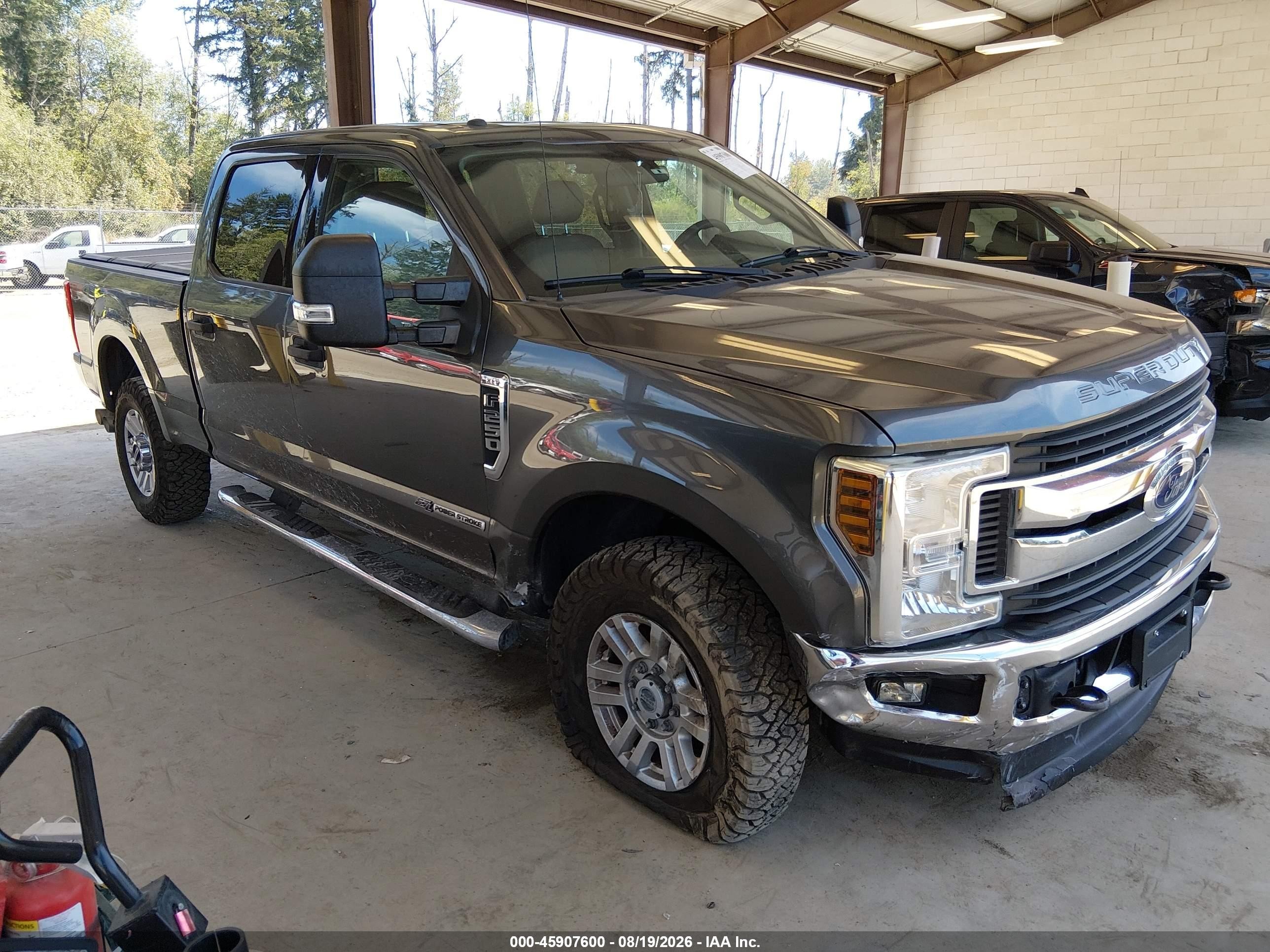 2019 Ford F-250 VIN 1FT7W2BT0KEF89122 — IAAI salvage auction photo