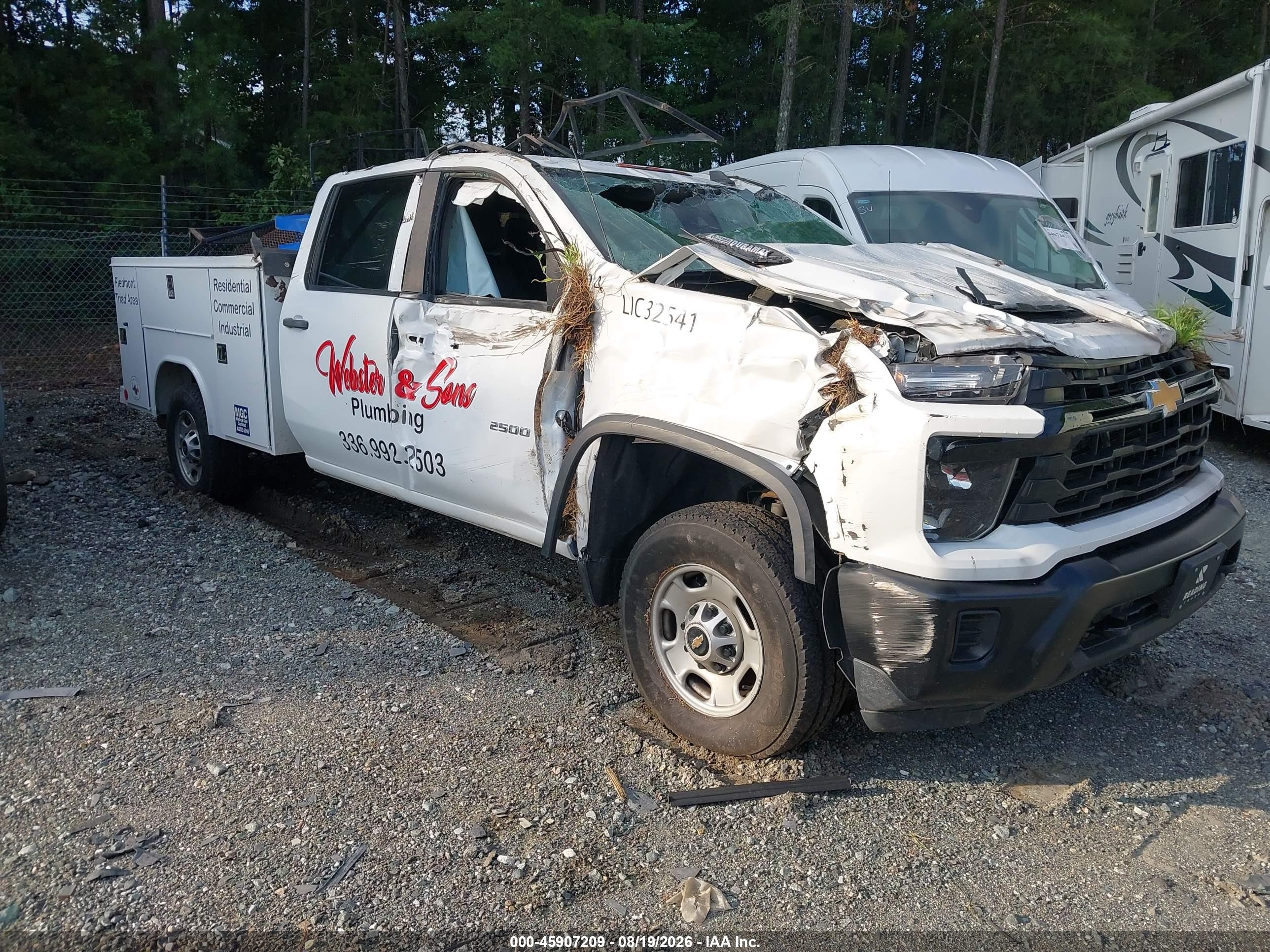 2025 Chevrolet Silverado 2500 VIN 1GC4KLEY2SF115016 — IAAI salvage auction photo