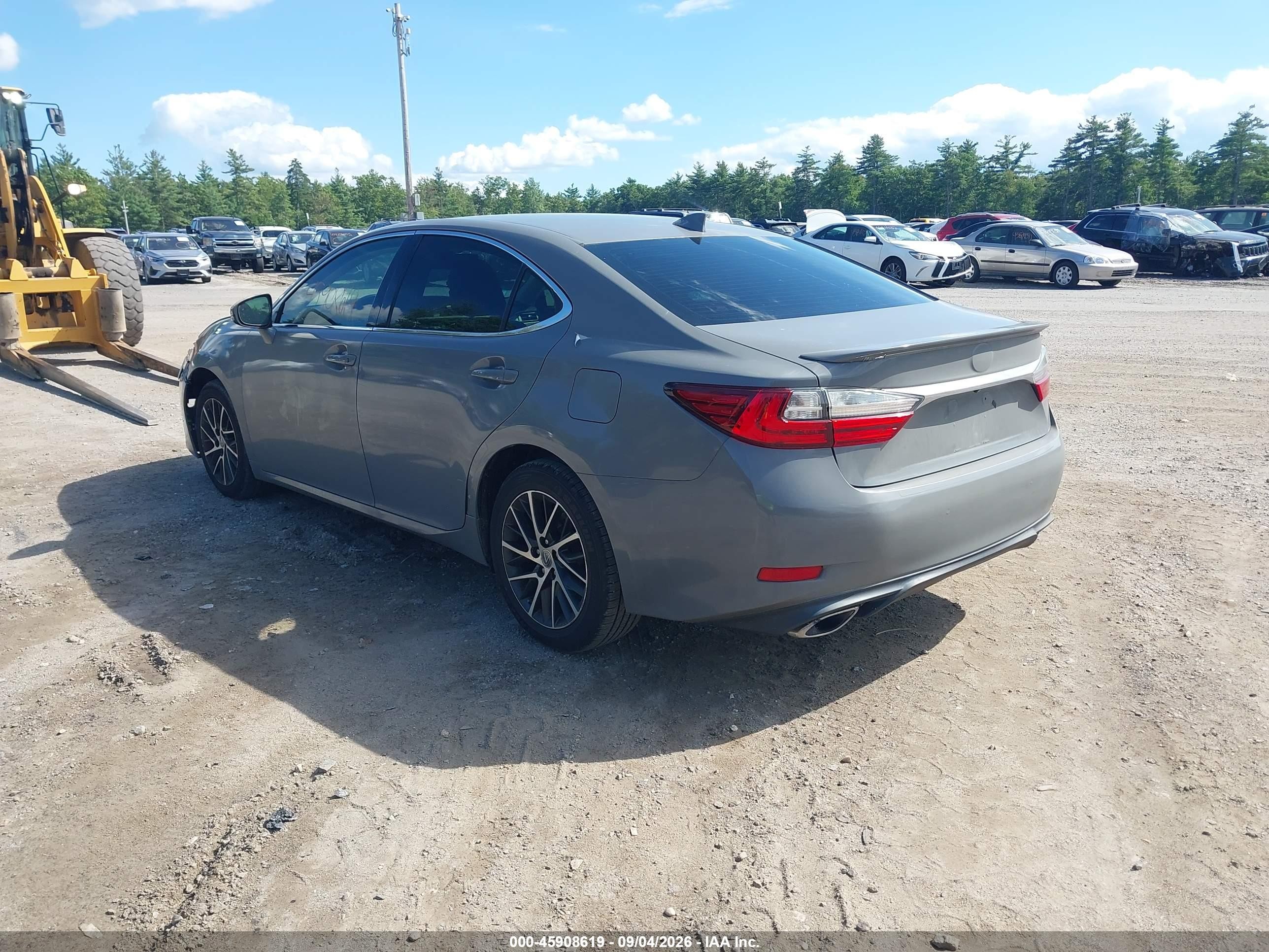2017 Lexus ES 350 VIN 58ABK1GG9HU058239 IAAI salvage auction — Front End, Salvage (Massachusetts), sold $7,300 on 2026-10-09 (photo 3)
