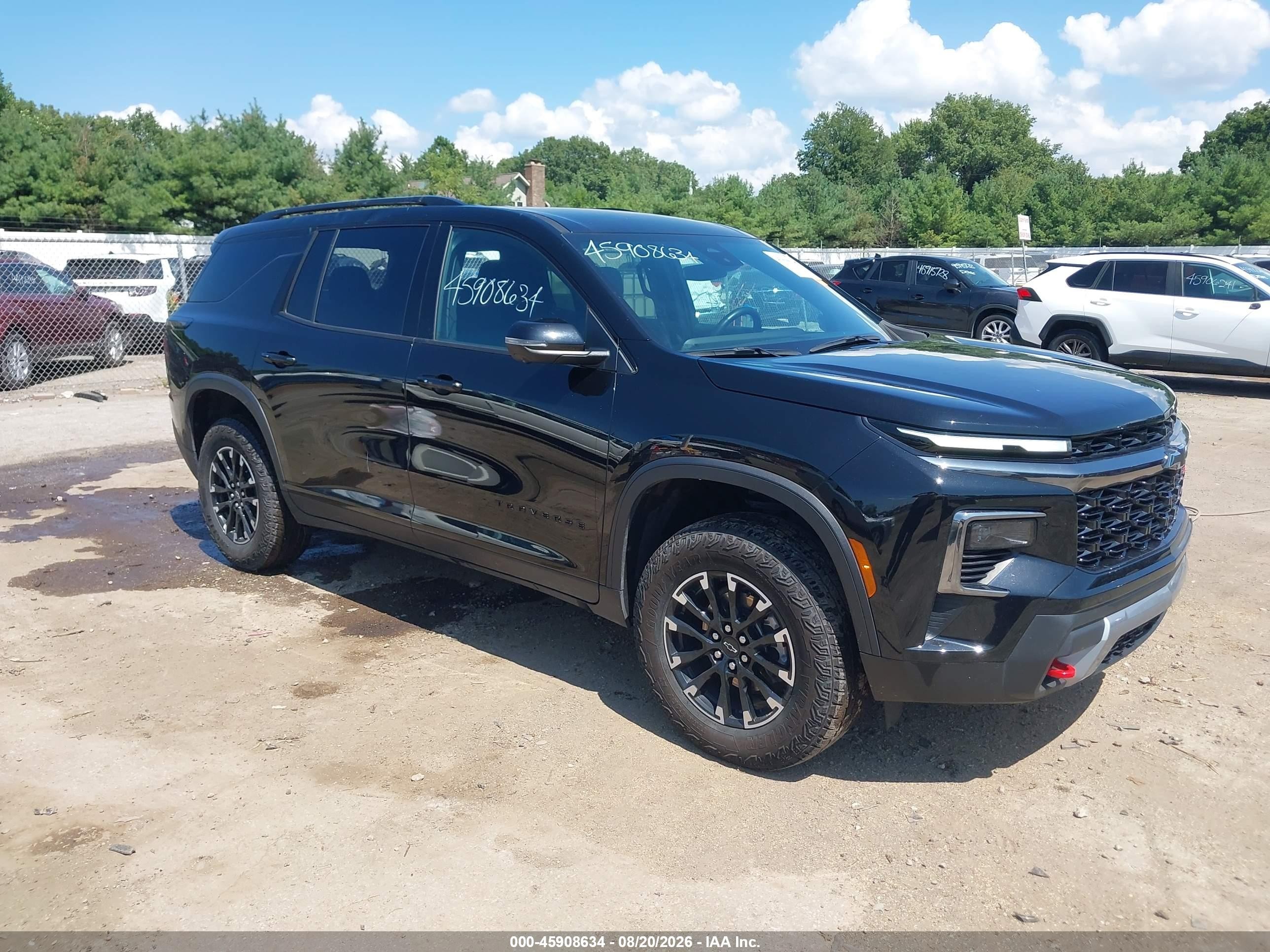 2024 Chevrolet Traverse VIN 1GNEVJKS0RJ229370 — IAAI salvage auction photo