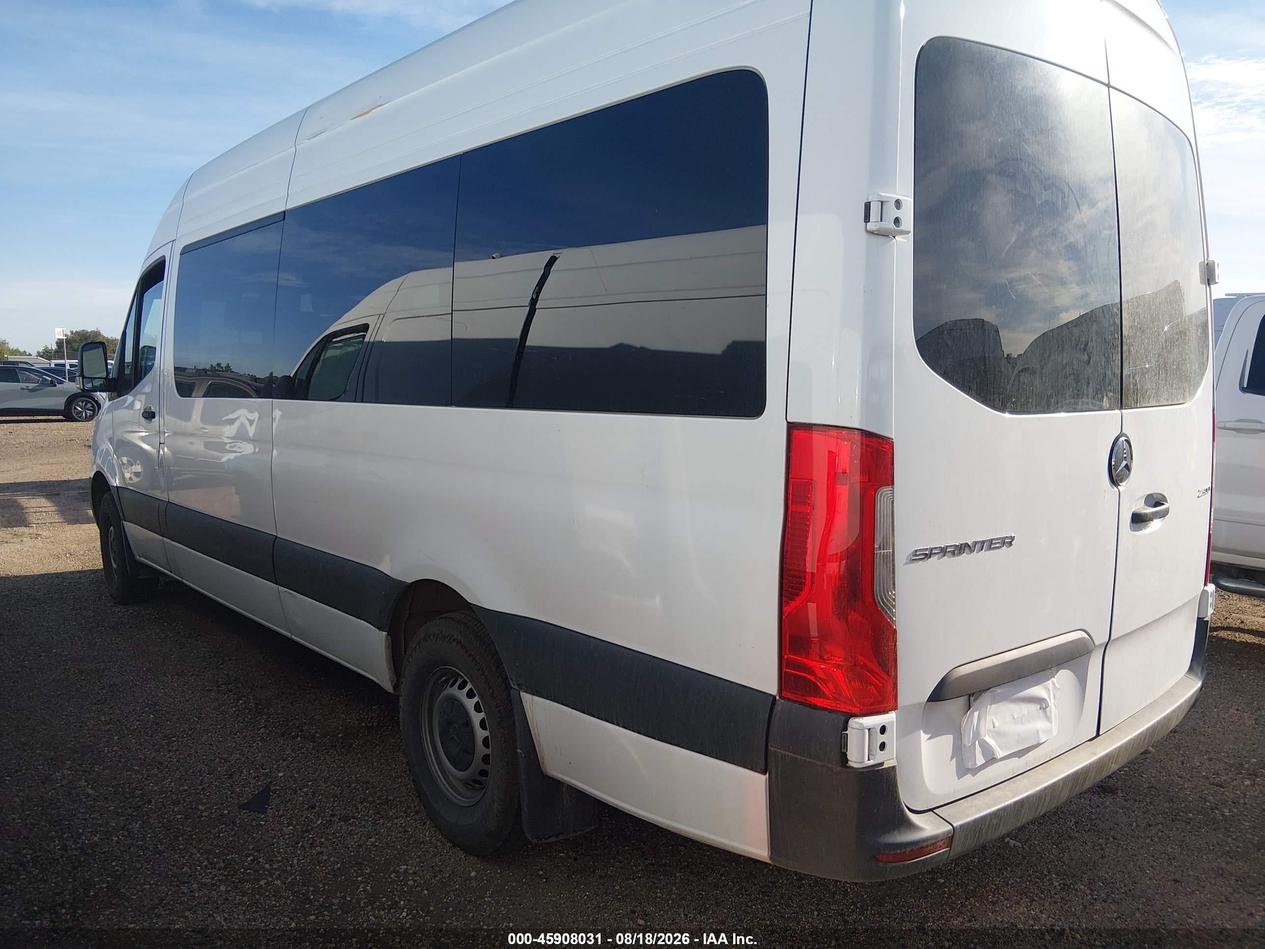 2025 Mercedes-benz Sprinter VIN W1Z4KGHY3ST214665 IAAI salvage auction — Front End, Enterprise Vehicles Clear Only (Minnesota), sold $31,750 on 2026-08-22 (photo 3)
