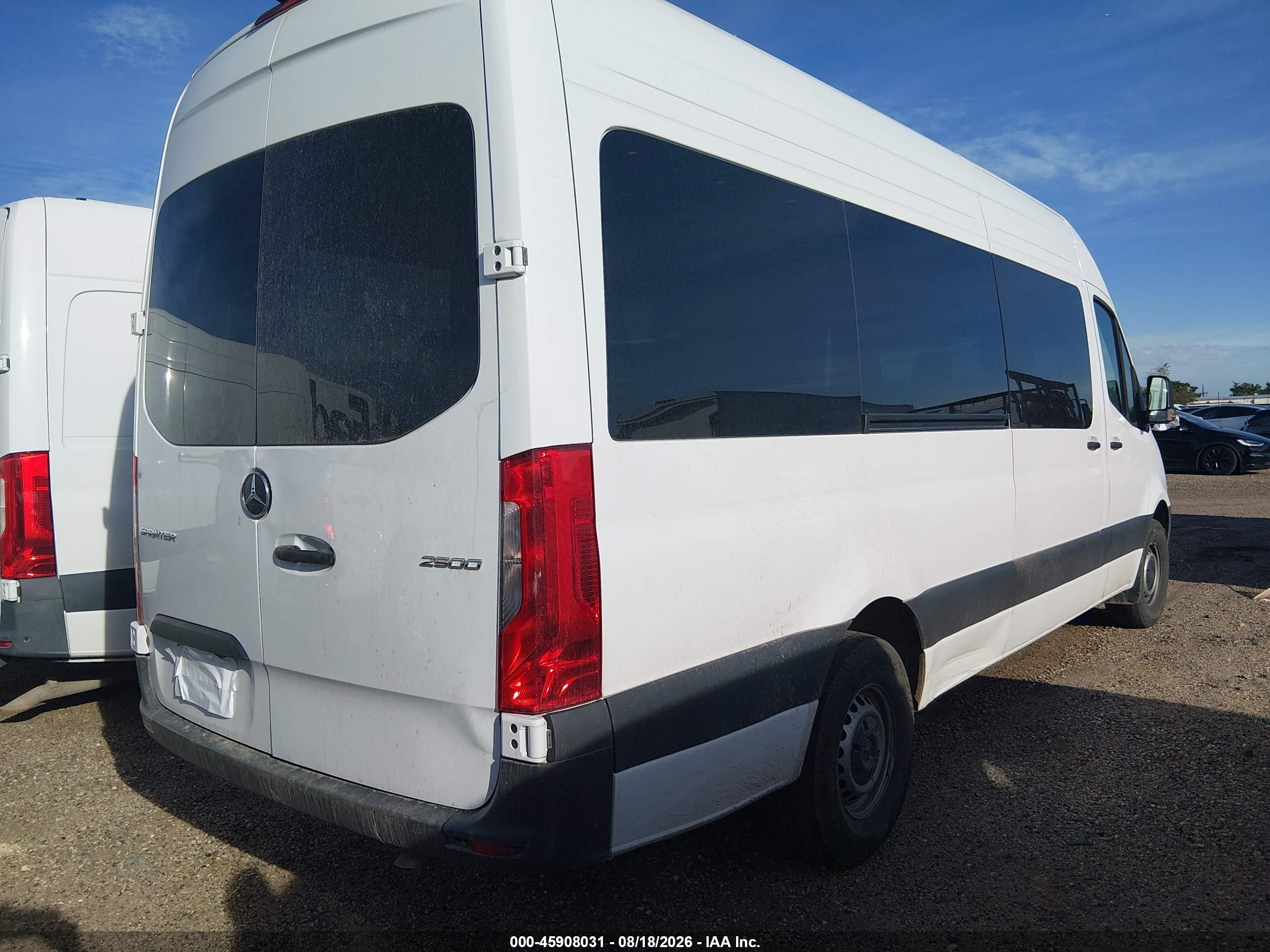 2025 Mercedes-benz Sprinter VIN W1Z4KGHY3ST214665 IAAI salvage auction — Front End, Enterprise Vehicles Clear Only (Minnesota), sold $31,750 on 2026-08-22 (photo 4)