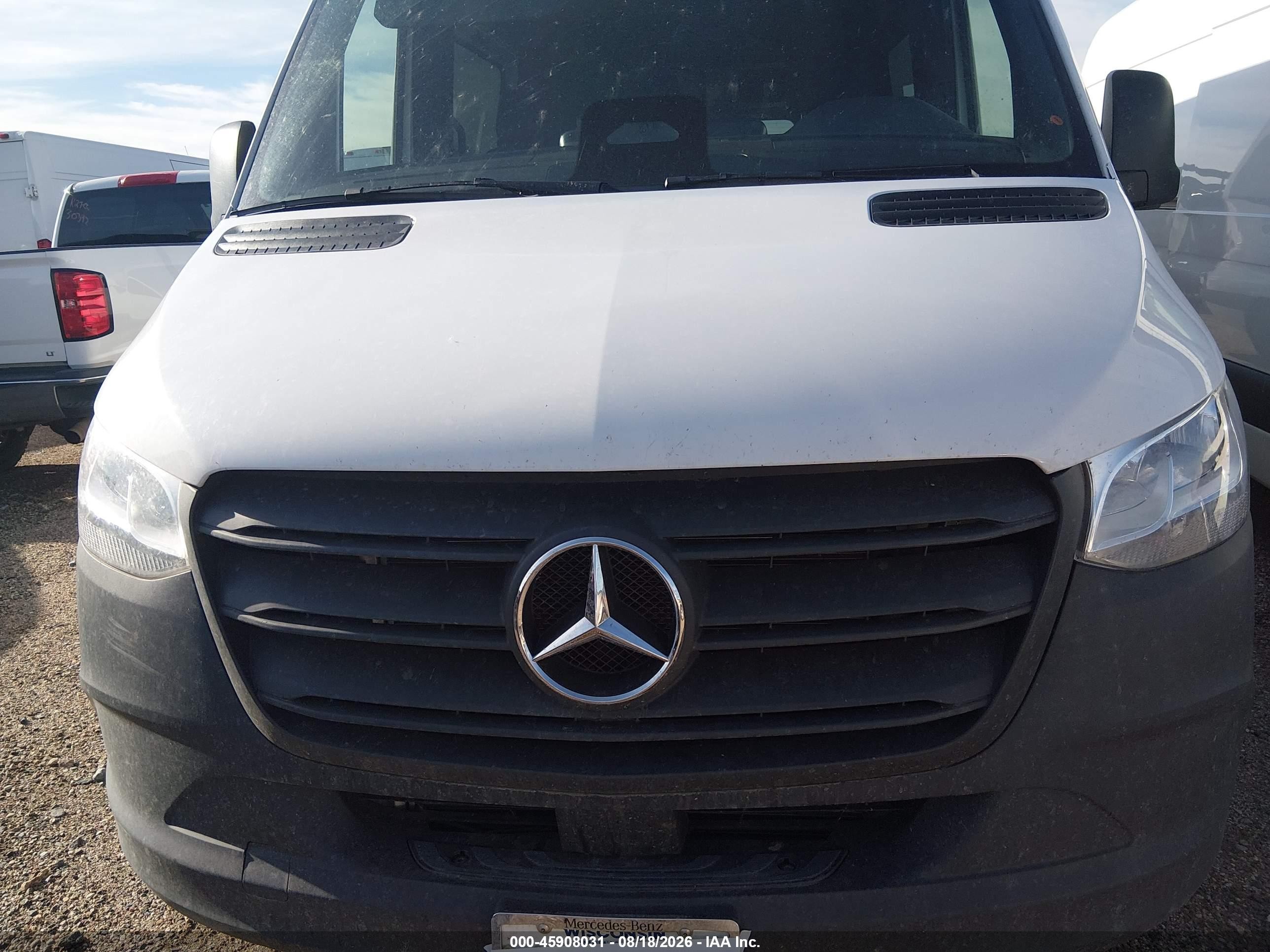 2025 Mercedes-benz Sprinter VIN W1Z4KGHY3ST214665 IAAI salvage auction — Front End, Enterprise Vehicles Clear Only (Minnesota), sold $31,750 on 2026-08-22 (photo 6)
