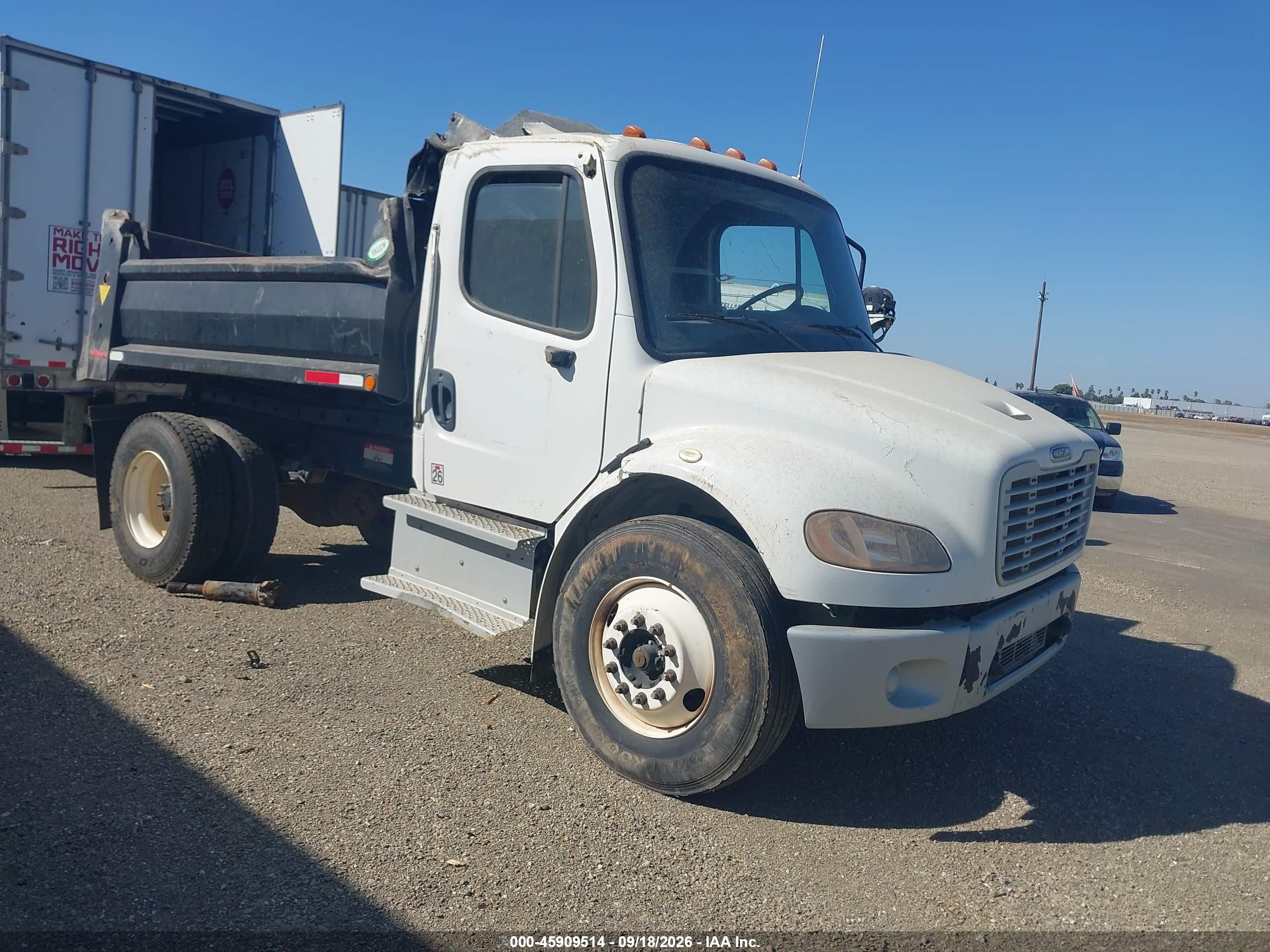 2019 Freightliner M2 106 VIN 3ALACWFD4KDKN9534 — IAAI salvage auction photo